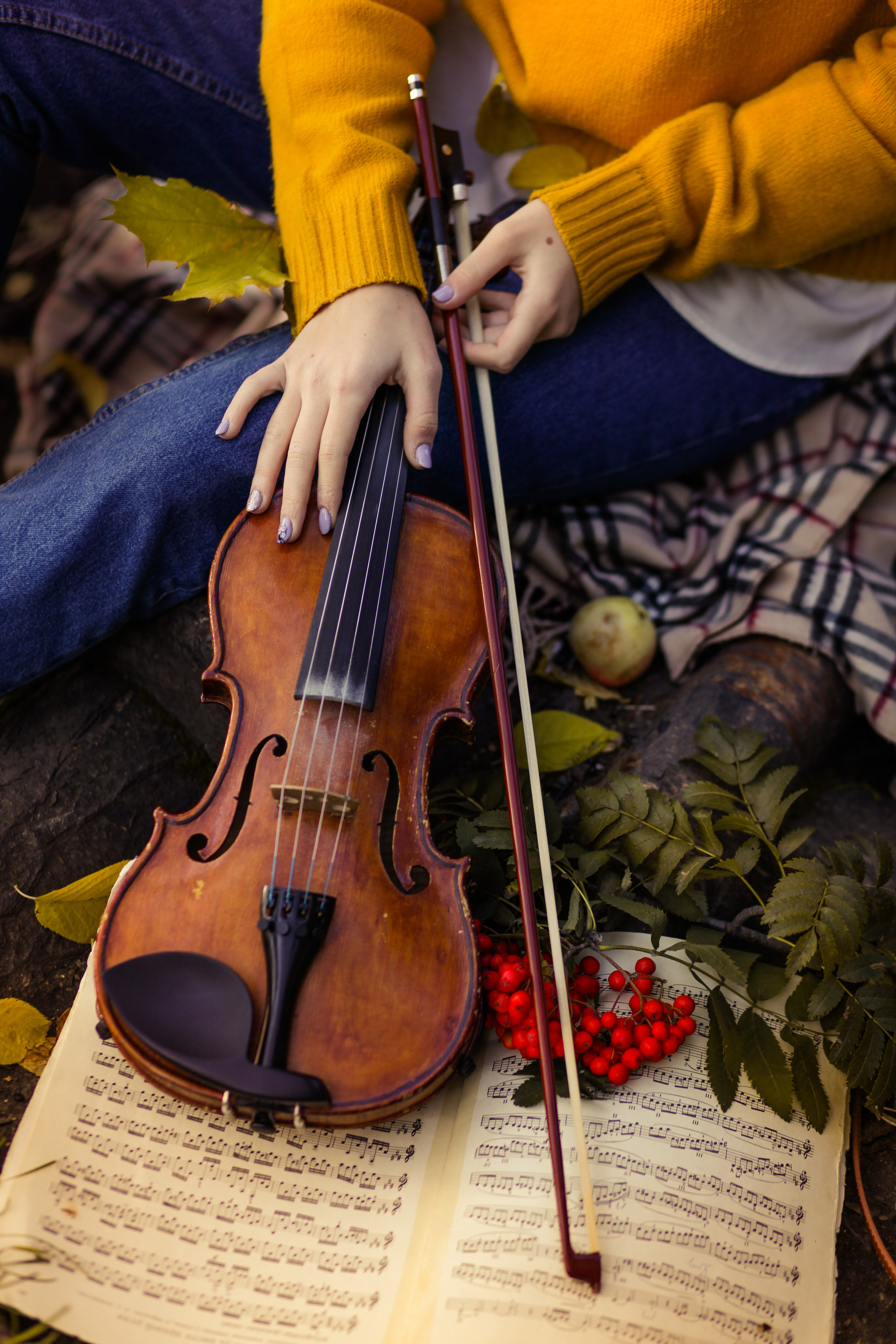 Осенняя фотосерия скрипачки Карины. Семейный и портретный фотограф в Екатеринбурге Анна Лобанова