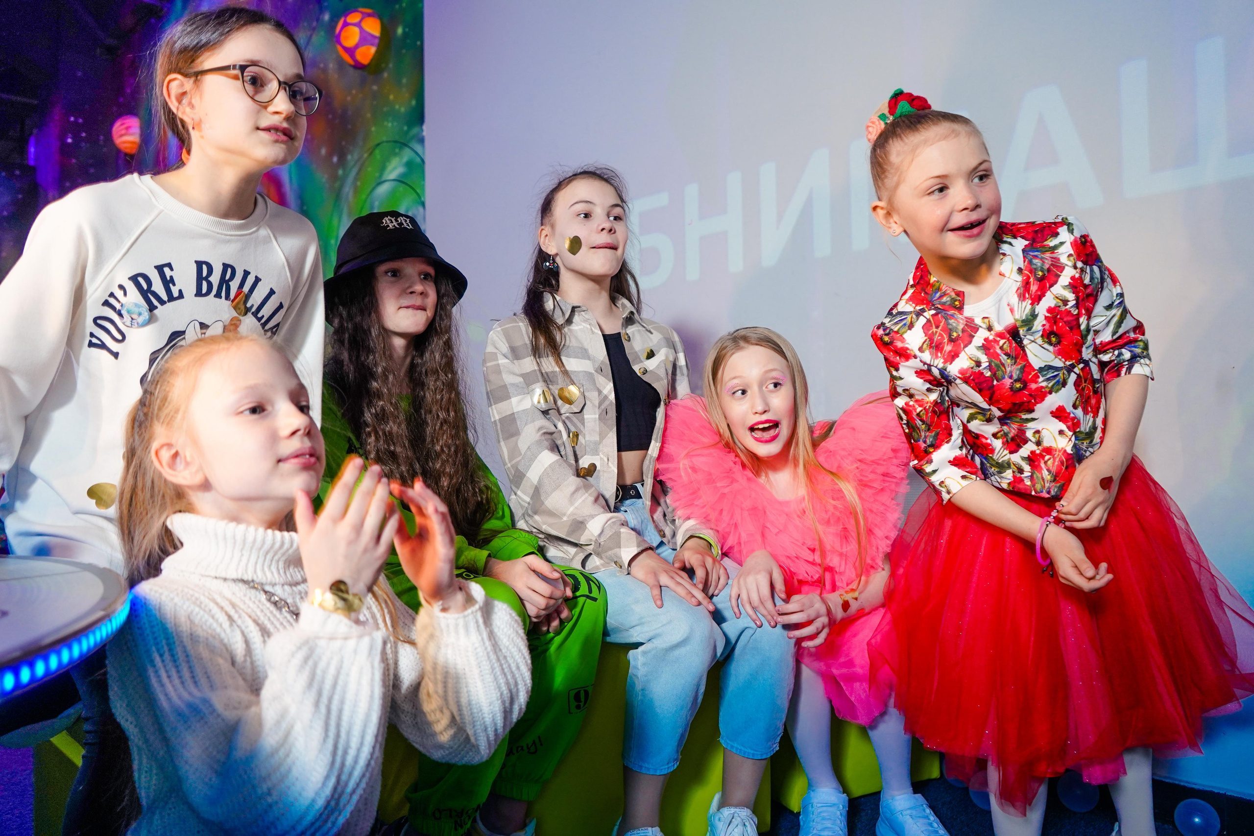 День рождения Киры в Футурамии. Семейный и портретный фотограф в Екатеринбурге Анна Лобанова