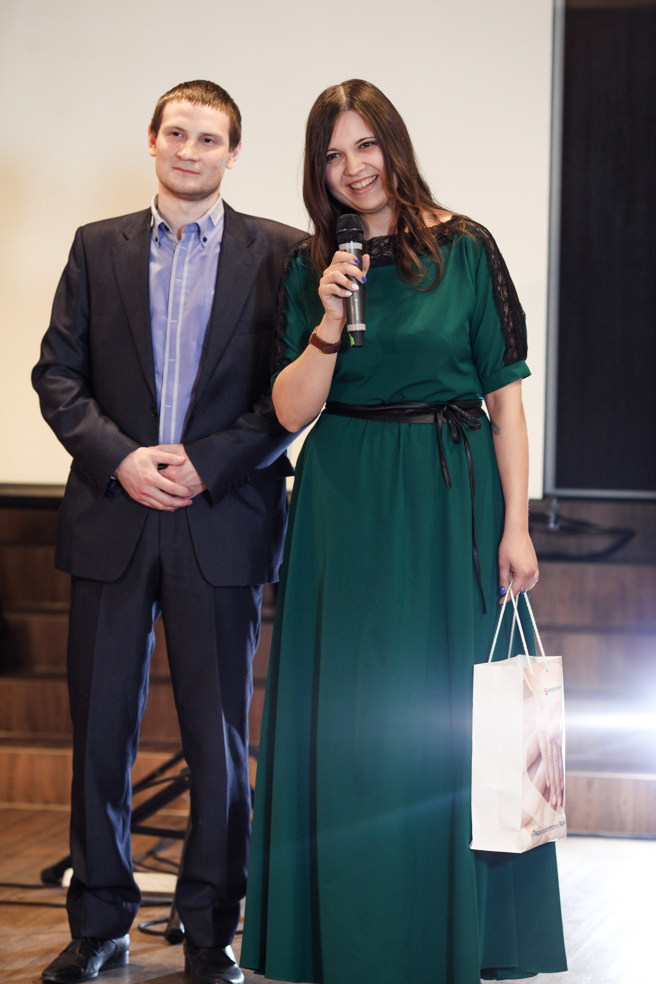 Олег и Полина 28 апреля, свадебная фотосъемка. Семейный и портретный фотограф в Екатеринбурге Анна Лобанова