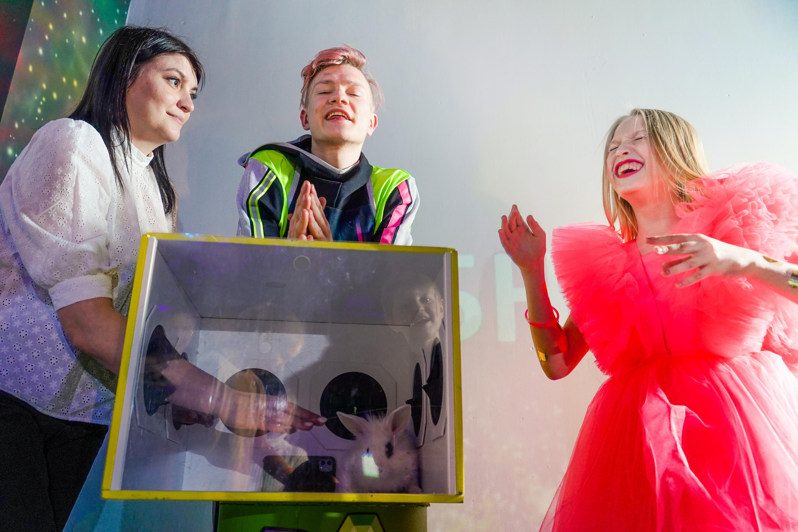 День рождения Киры в Футурамии. Семейный и портретный фотограф в Екатеринбурге Анна Лобанова