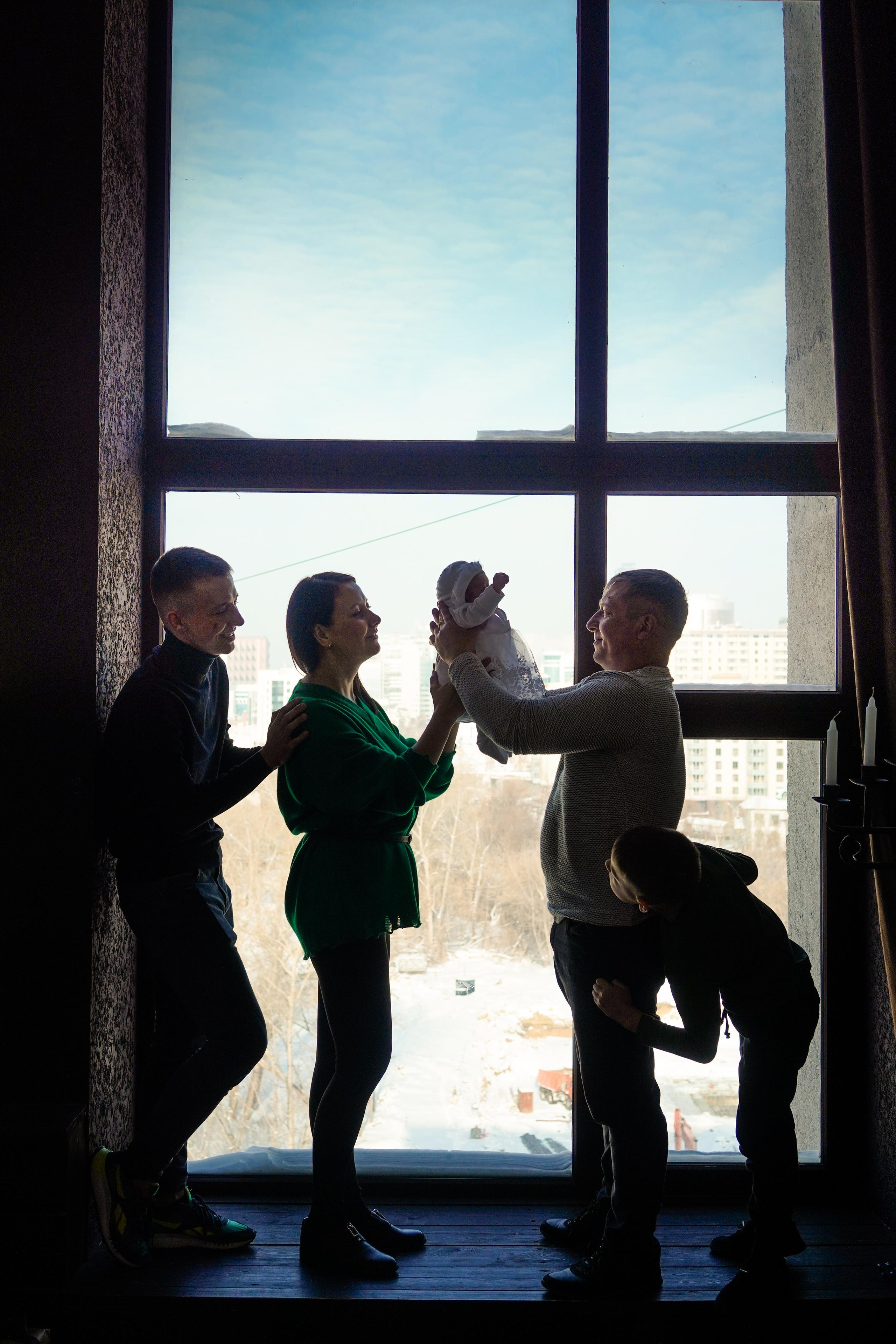 Семейная фотосессия в честь рождения дочки. Семейный и портретный фотограф в Екатеринбурге Анна Лобанова