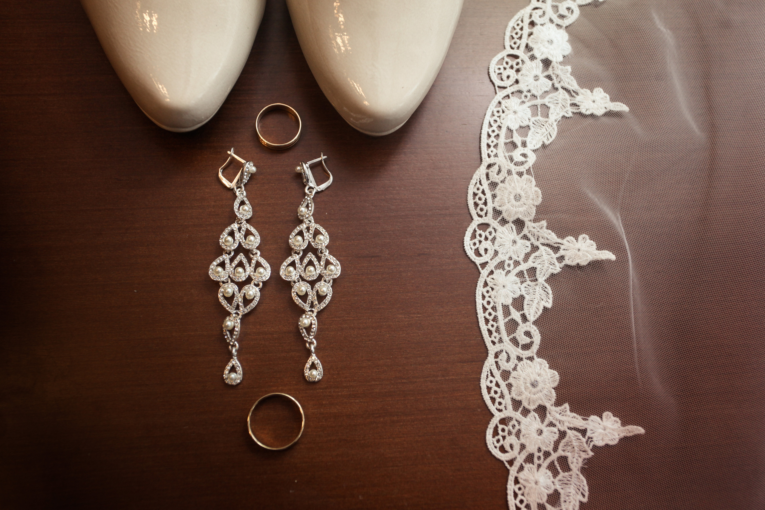 Олег и Полина 28 апреля, свадебная фотосъемка. Семейный и портретный фотограф в Екатеринбурге Анна Лобанова