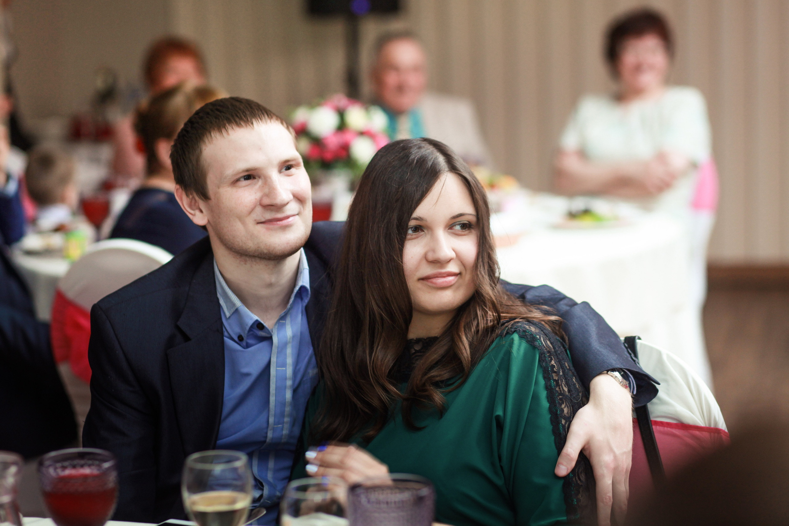 Олег и Полина 28 апреля, свадебная фотосъемка. Семейный и портретный фотограф в Екатеринбурге Анна Лобанова