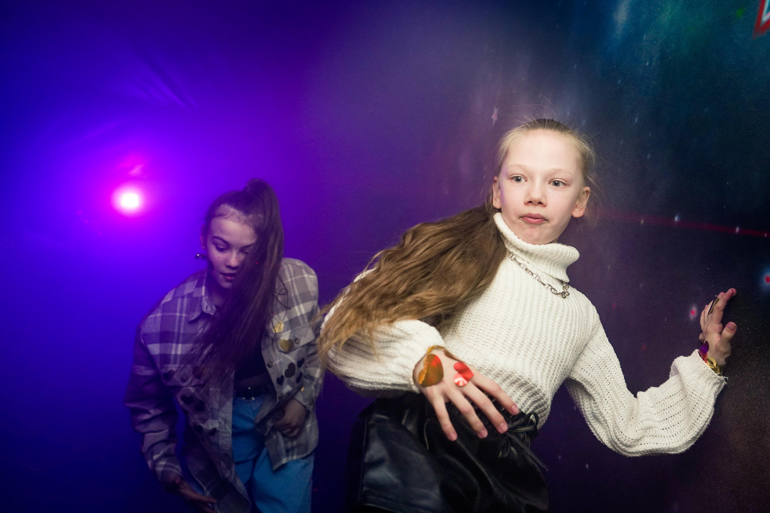 День рождения Киры в Футурамии. Семейный и портретный фотограф в Екатеринбурге Анна Лобанова