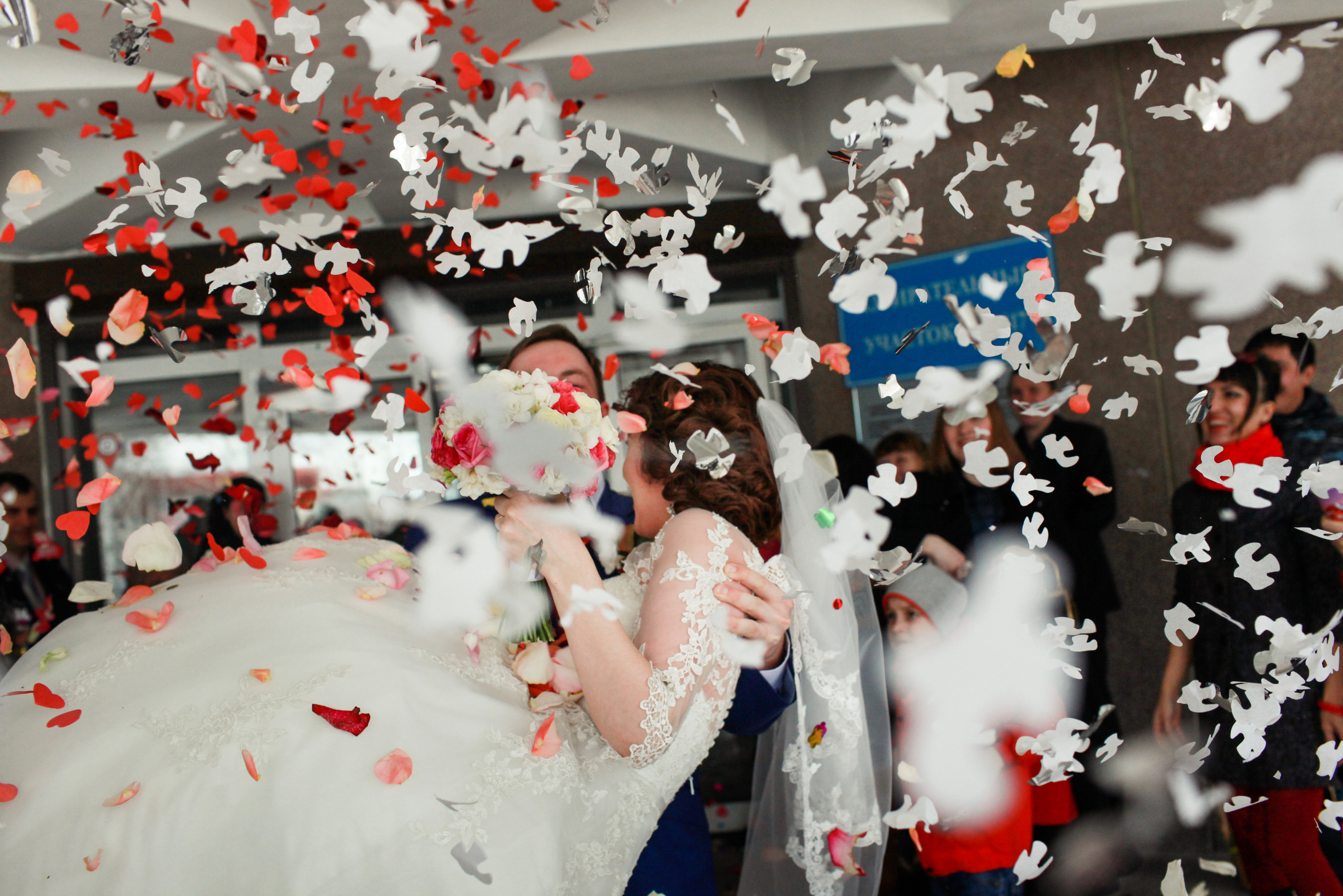 Олег и Полина 28 апреля, свадебная фотосъемка. Семейный и портретный фотограф в Екатеринбурге Анна Лобанова