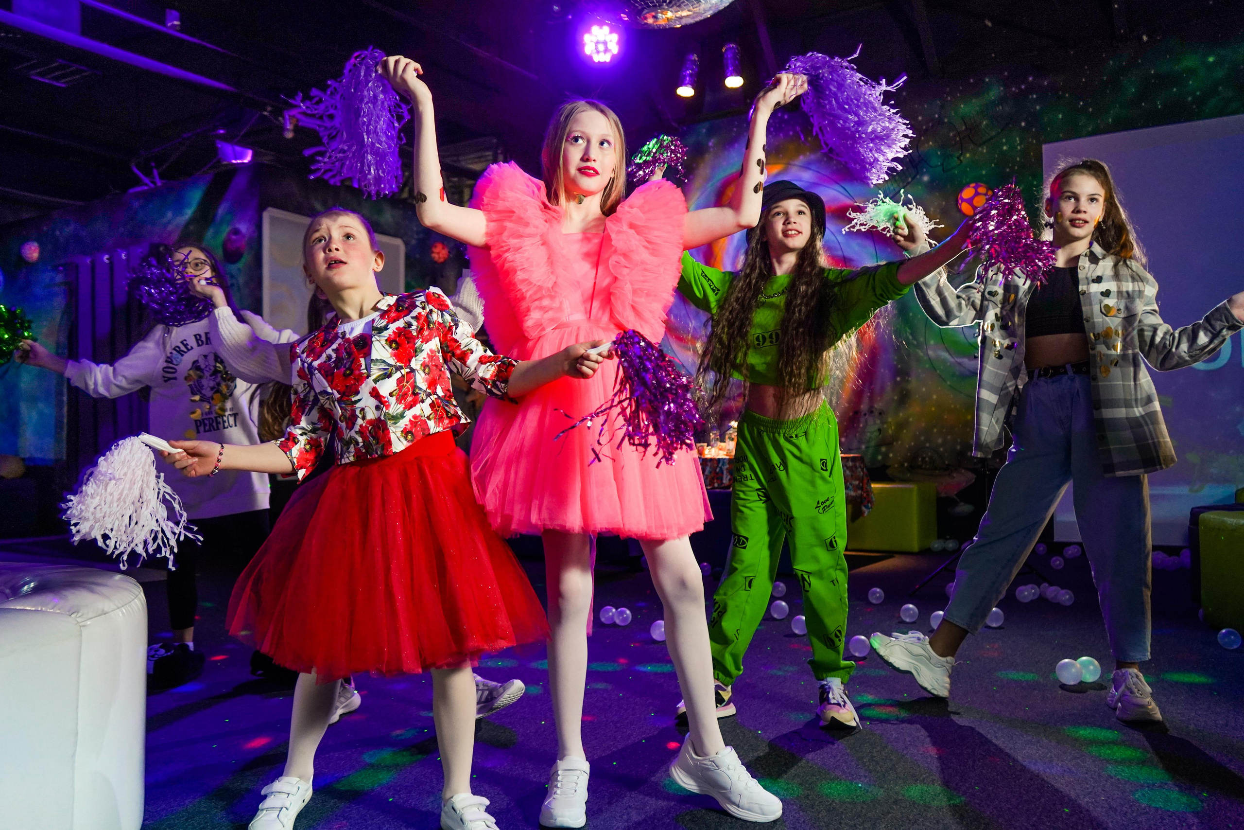 День рождения Киры в Футурамии. Семейный и портретный фотограф в Екатеринбурге Анна Лобанова