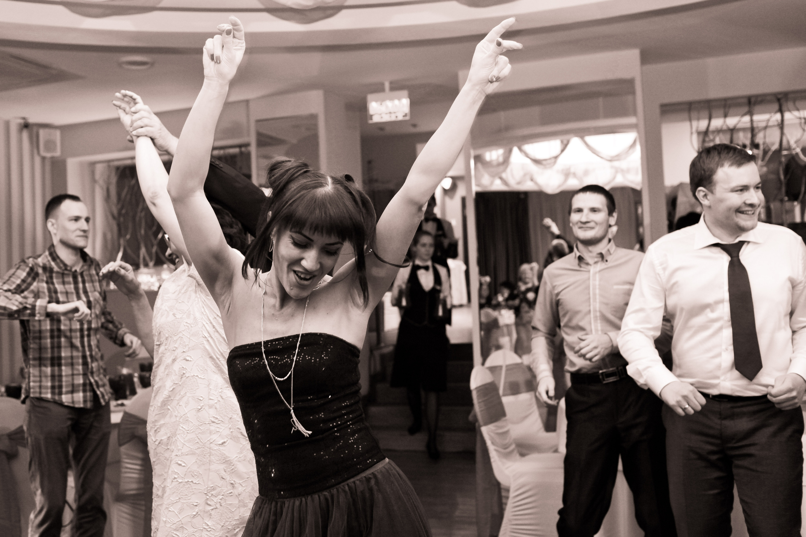 Олег и Полина 28 апреля, свадебная фотосъемка. Семейный и портретный фотограф в Екатеринбурге Анна Лобанова