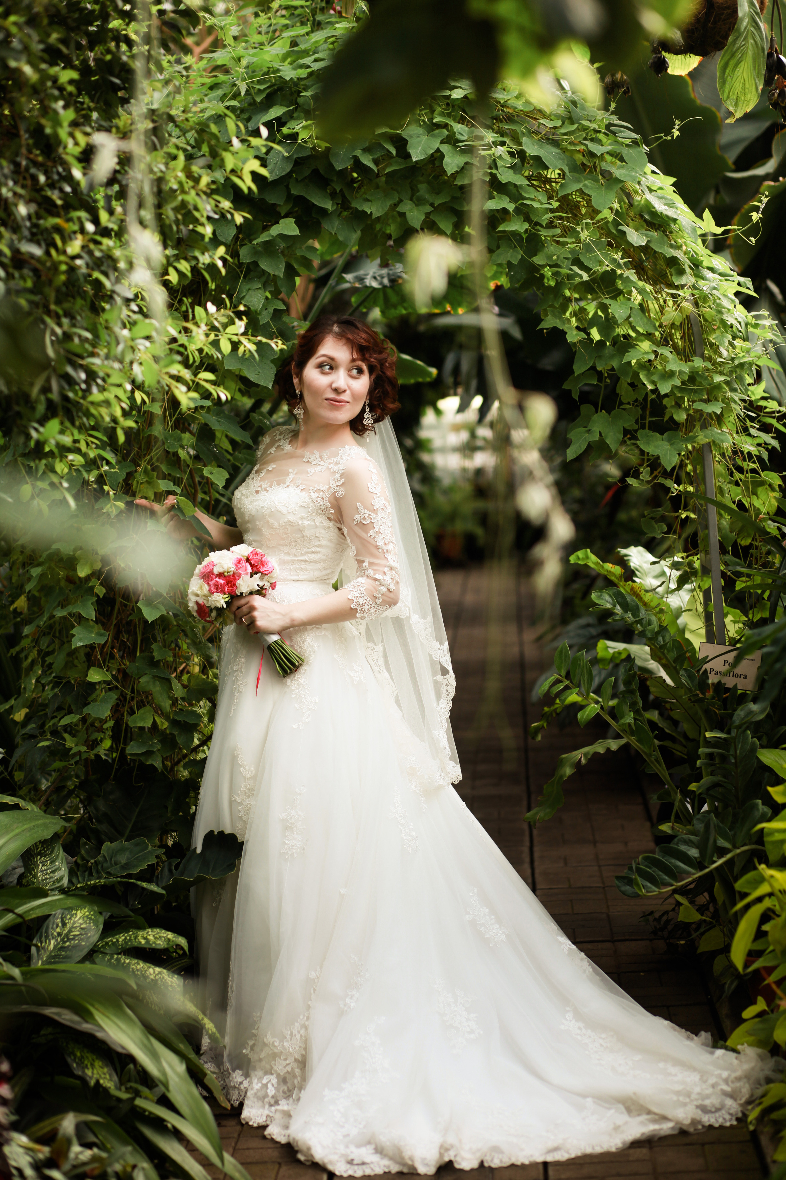 Олег и Полина 28 апреля, свадебная фотосъемка. Семейный и портретный фотограф в Екатеринбурге Анна Лобанова