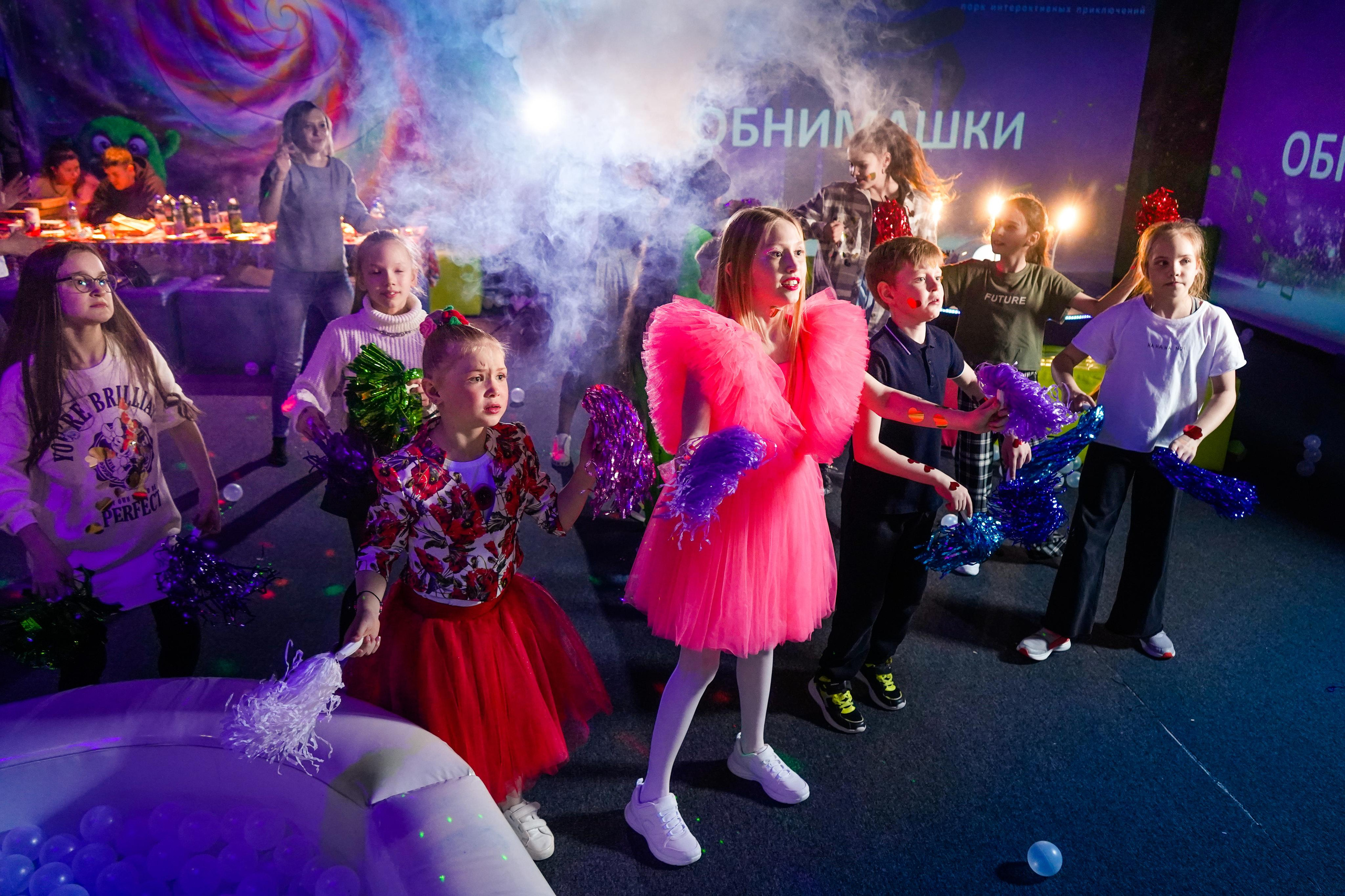 День рождения Киры в Футурамии. Семейный и портретный фотограф в Екатеринбурге Анна Лобанова