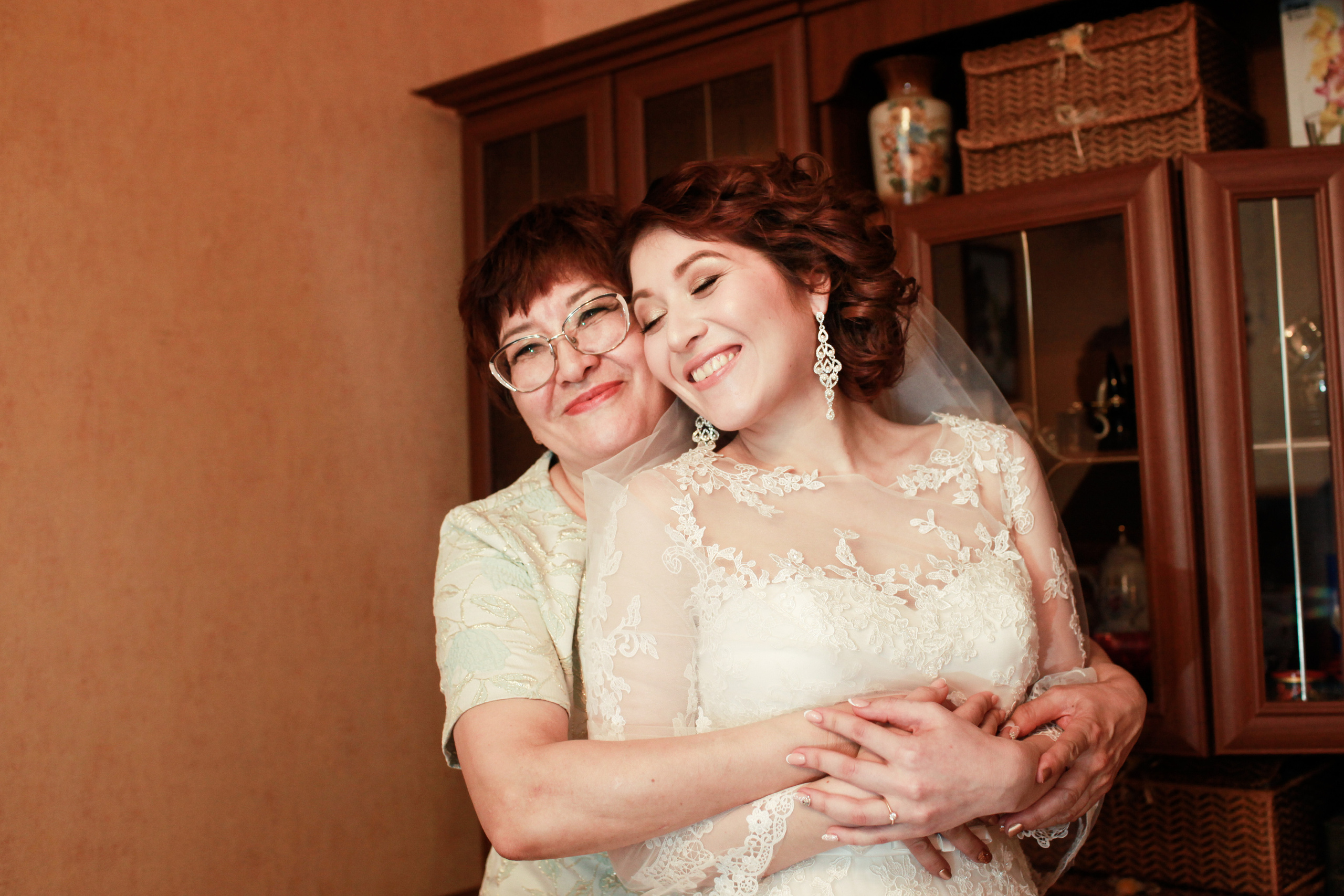 Олег и Полина 28 апреля, свадебная фотосъемка. Семейный и портретный фотограф в Екатеринбурге Анна Лобанова