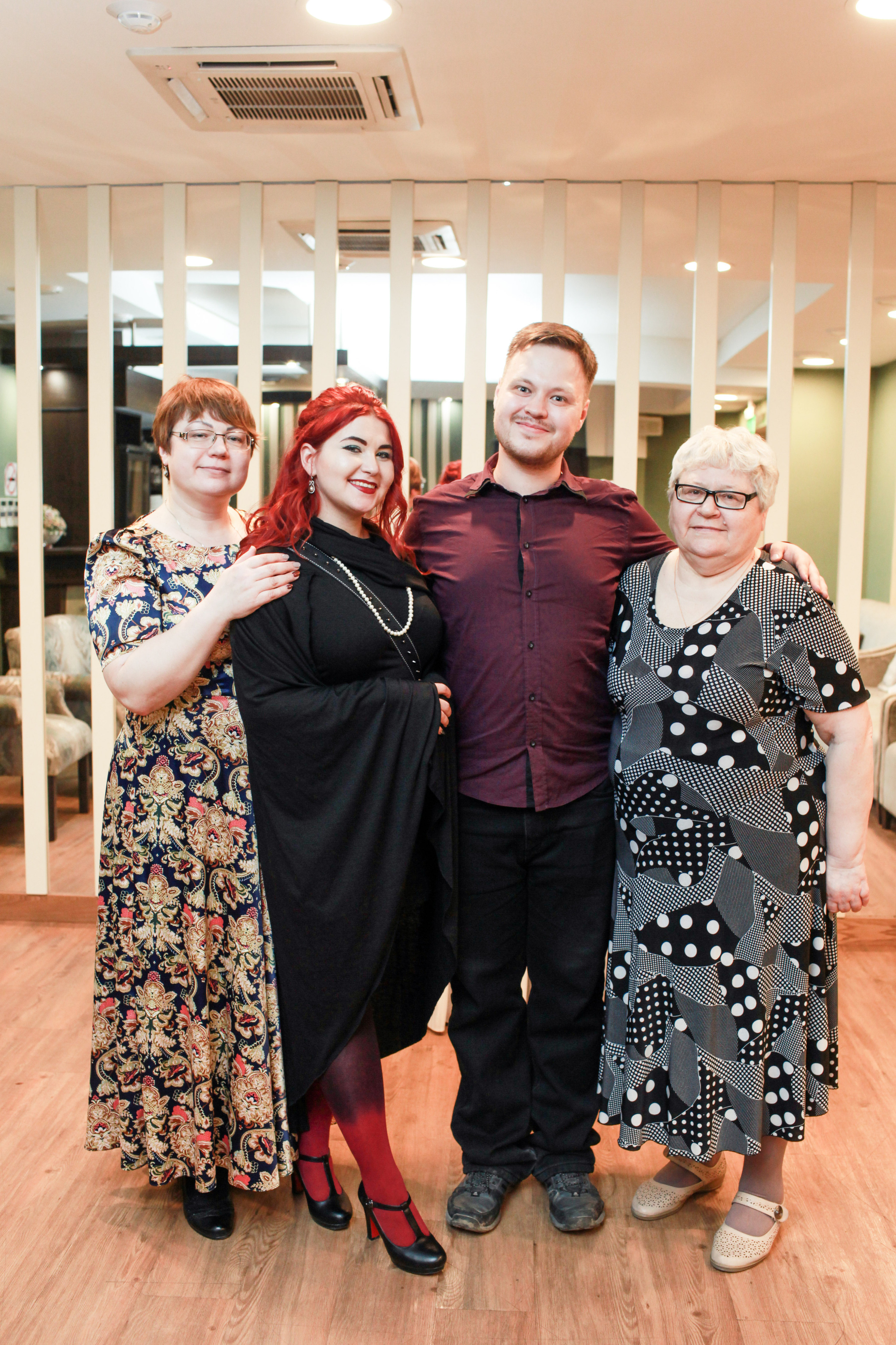 Олег и Полина 28 апреля, свадебная фотосъемка. Семейный и портретный фотограф в Екатеринбурге Анна Лобанова