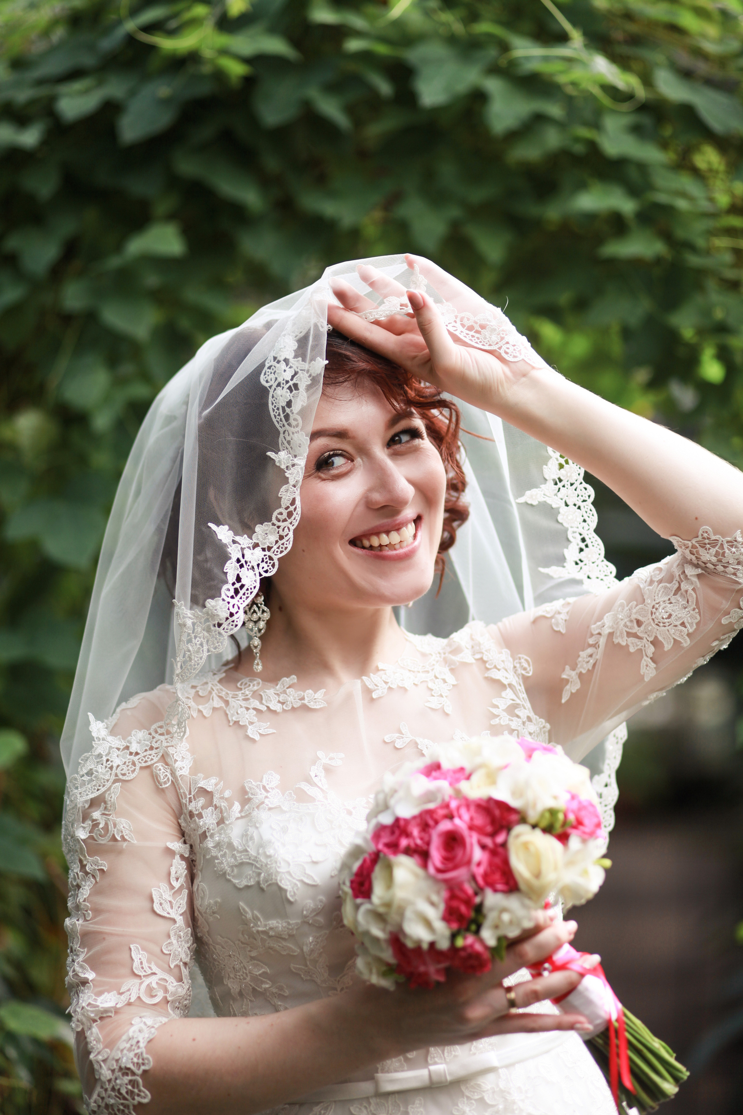 Олег и Полина 28 апреля, свадебная фотосъемка. Семейный и портретный фотограф в Екатеринбурге Анна Лобанова