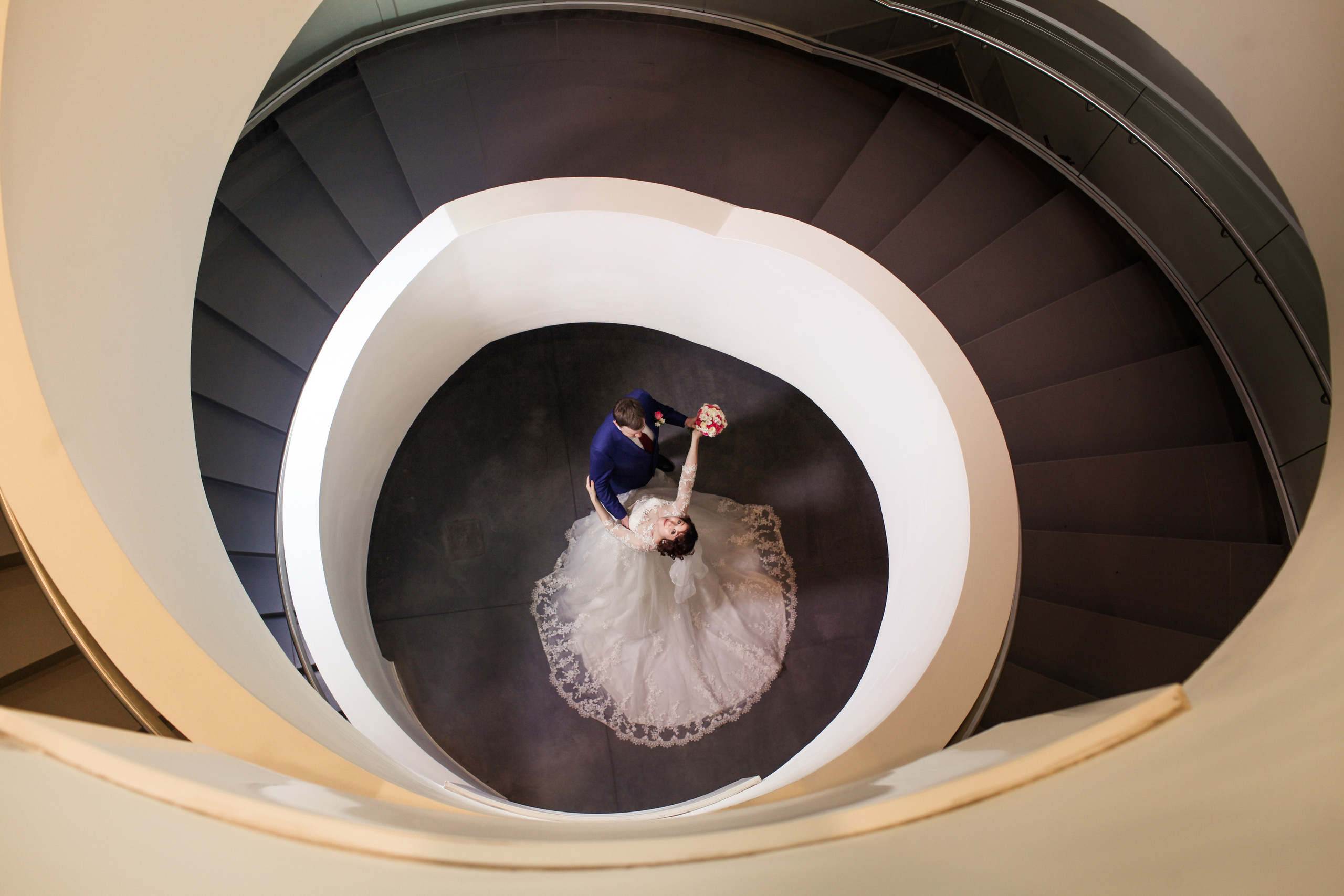 Олег и Полина 28 апреля, свадебная фотосъемка. Семейный и портретный фотограф в Екатеринбурге Анна Лобанова