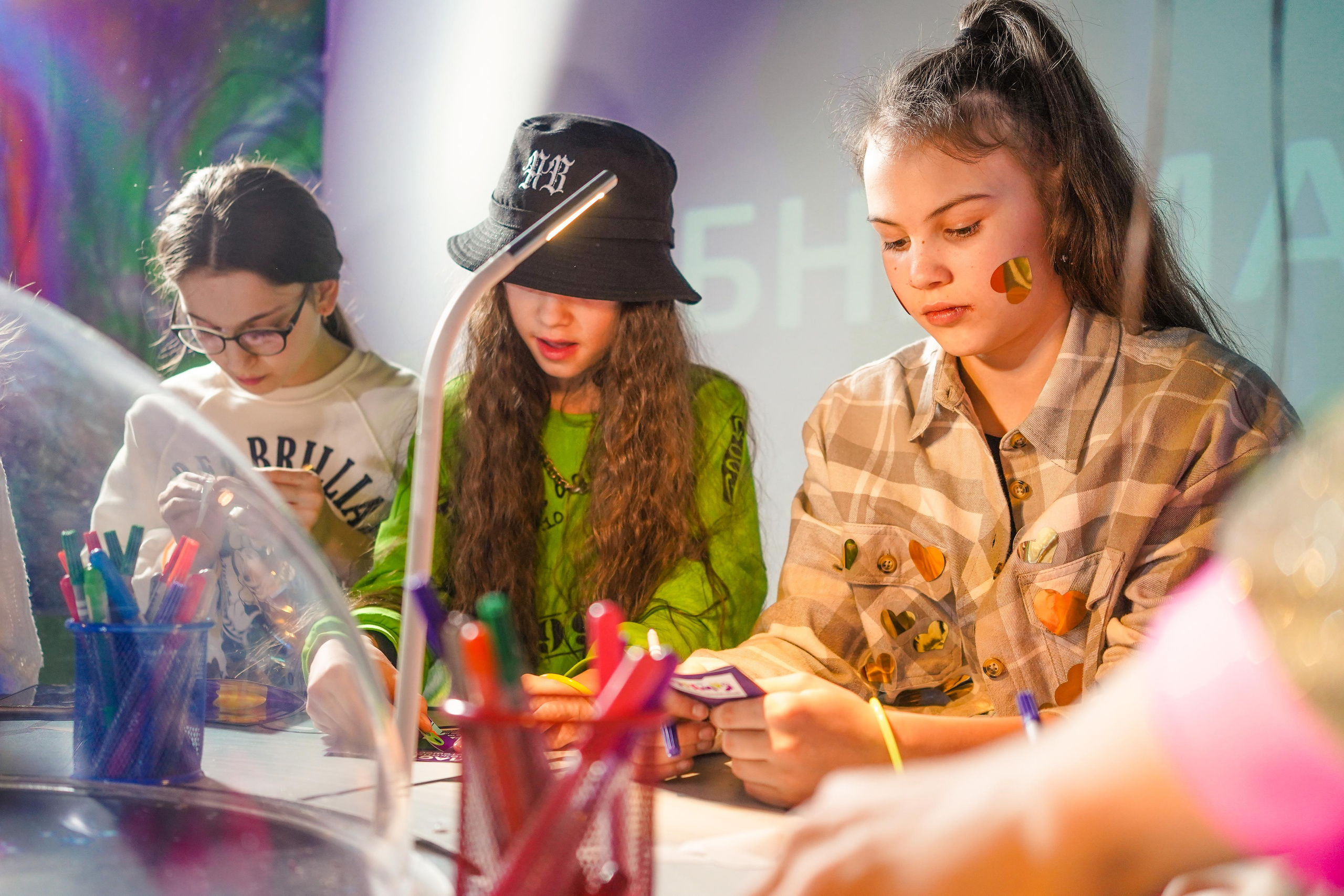 День рождения Киры в Футурамии. Семейный и портретный фотограф в Екатеринбурге Анна Лобанова