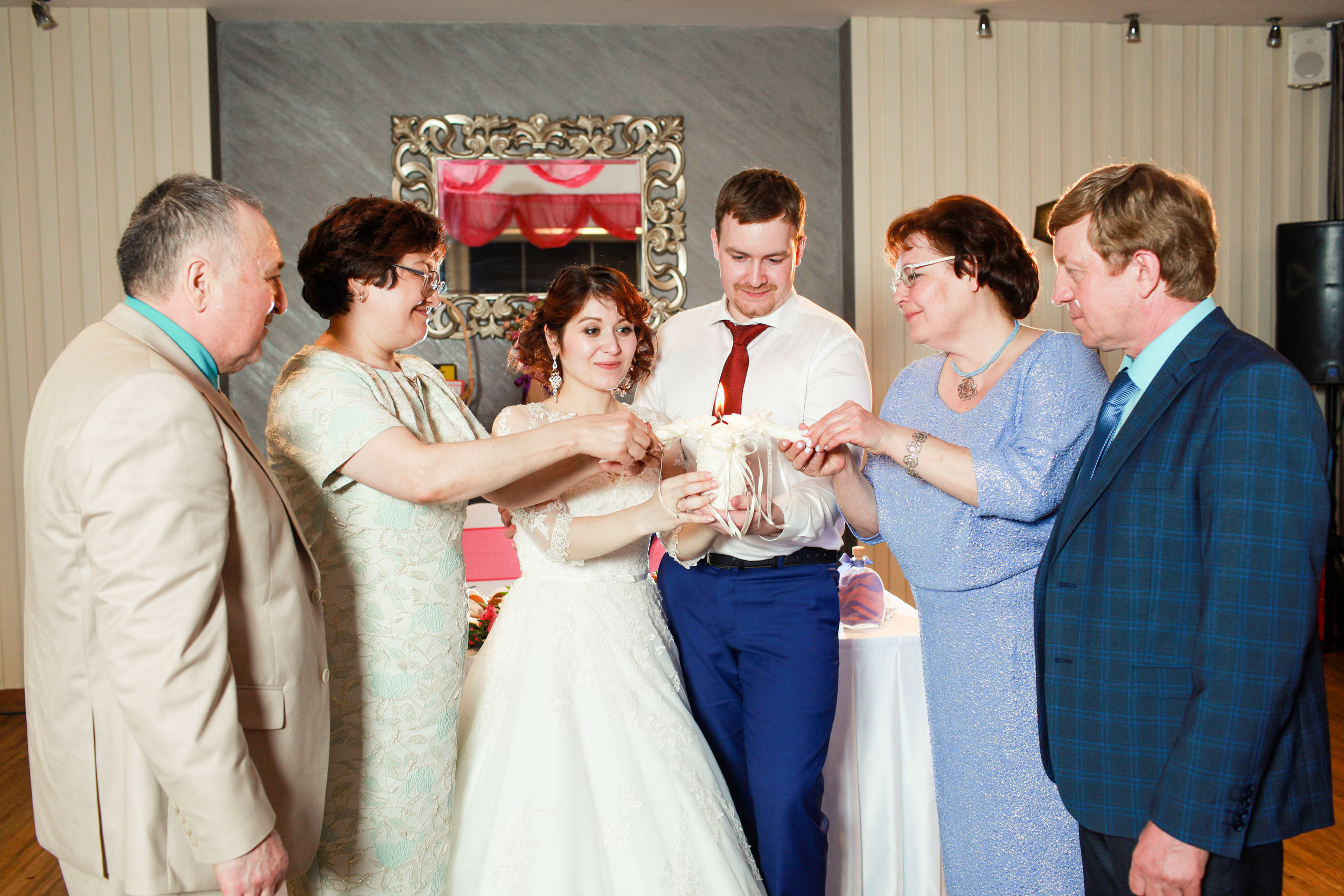 Олег и Полина 28 апреля, свадебная фотосъемка. Семейный и портретный фотограф в Екатеринбурге Анна Лобанова