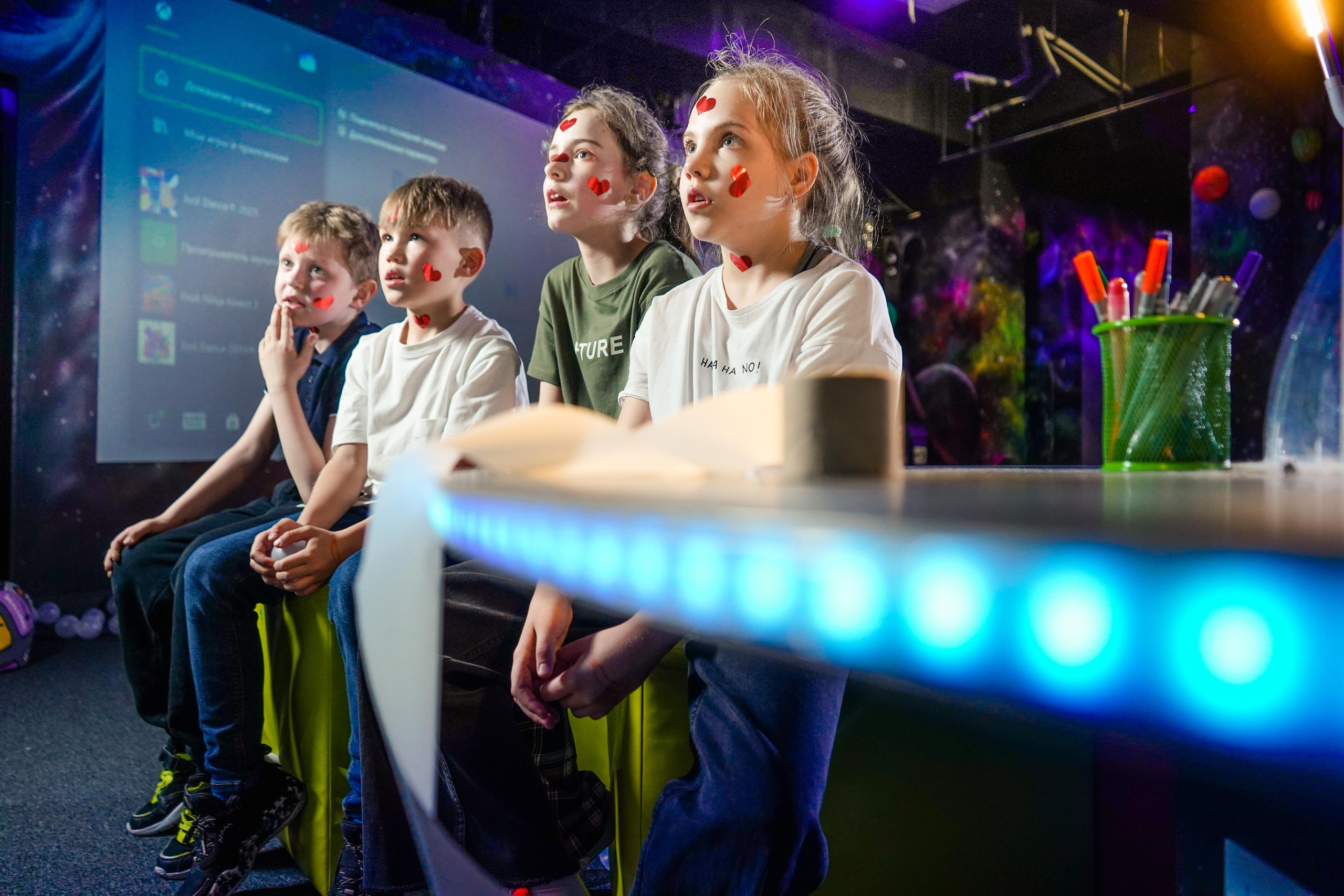 День рождения Киры в Футурамии. Семейный и портретный фотограф в Екатеринбурге Анна Лобанова