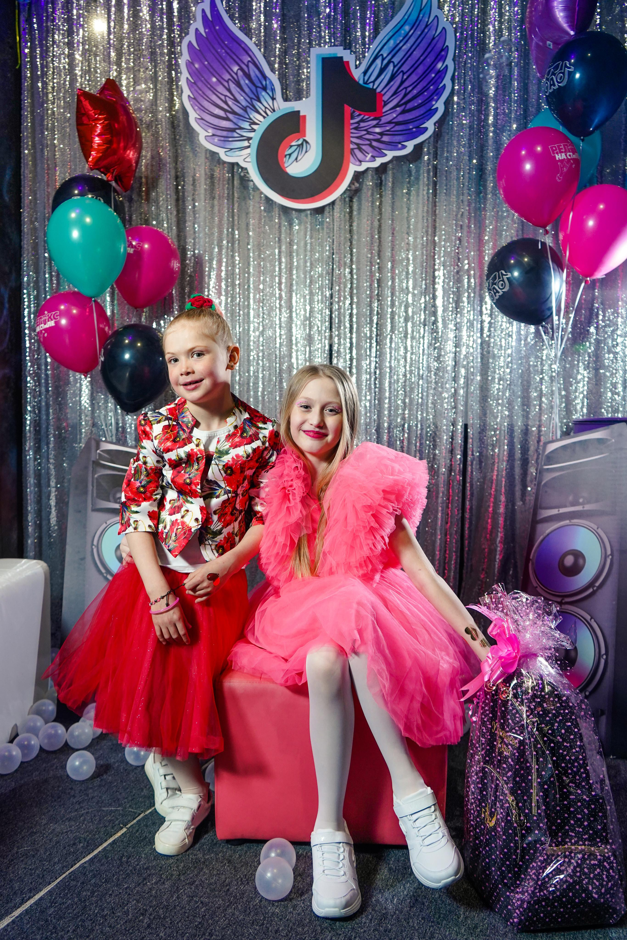 День рождения Киры в Футурамии. Семейный и портретный фотограф в Екатеринбурге Анна Лобанова