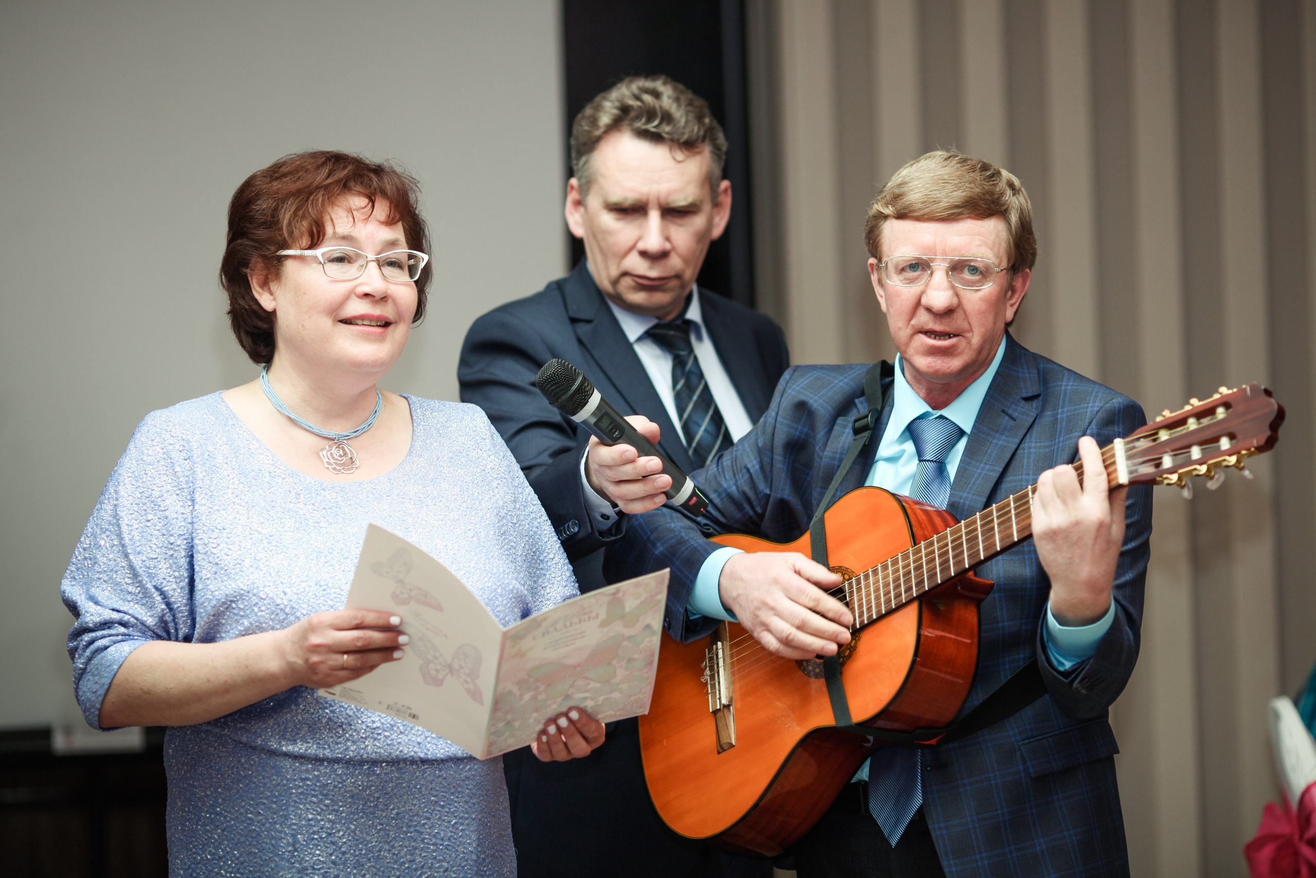 Олег и Полина 28 апреля, свадебная фотосъемка. Семейный и портретный фотограф в Екатеринбурге Анна Лобанова