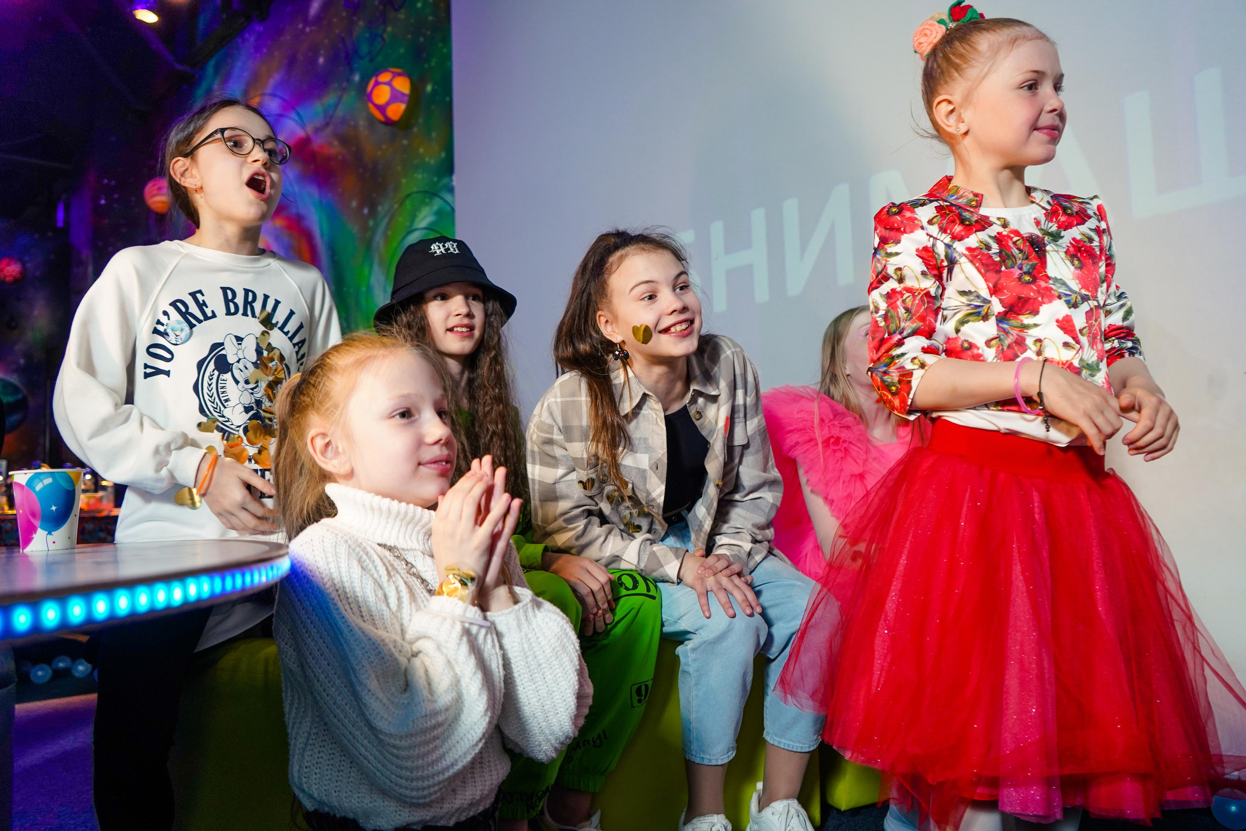 День рождения Киры в Футурамии. Семейный и портретный фотограф в Екатеринбурге Анна Лобанова