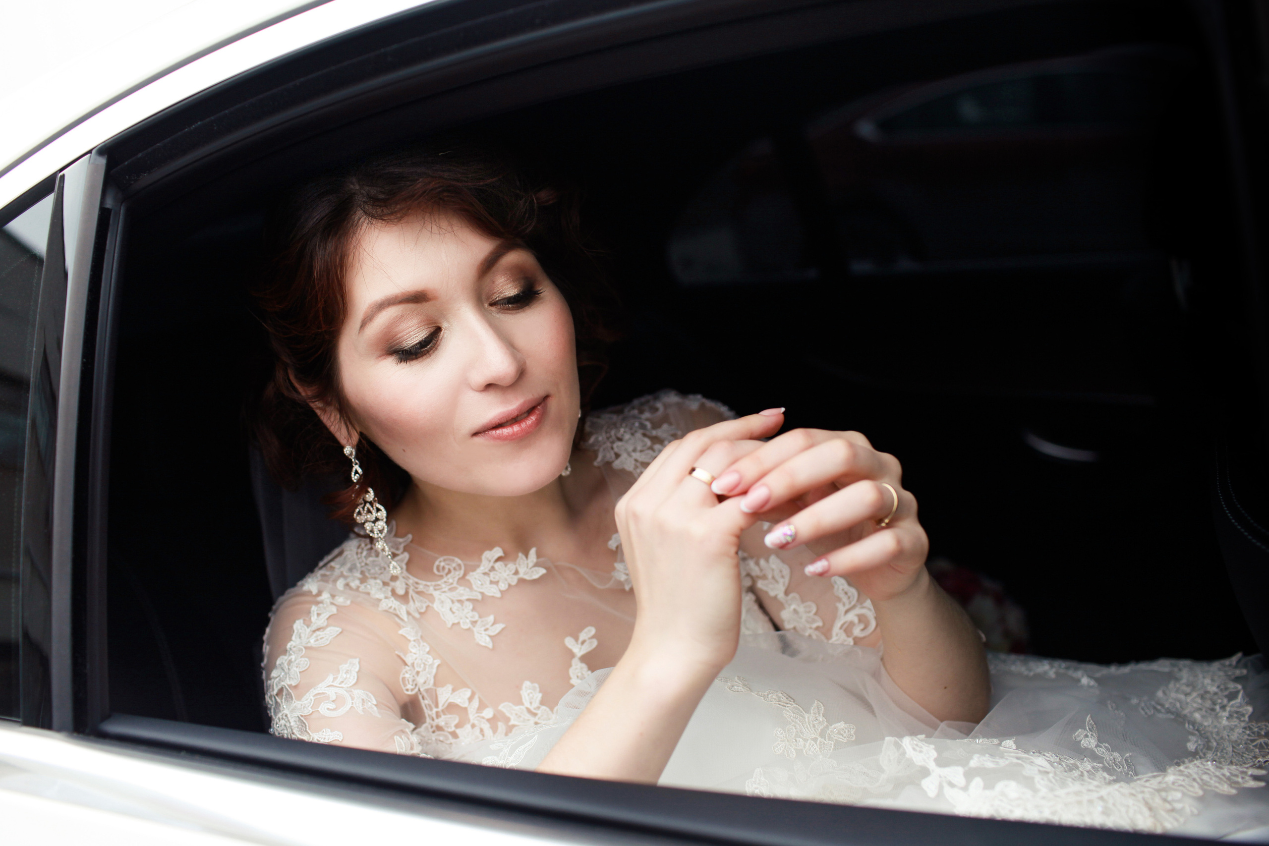 Олег и Полина 28 апреля, свадебная фотосъемка. Семейный и портретный фотограф в Екатеринбурге Анна Лобанова