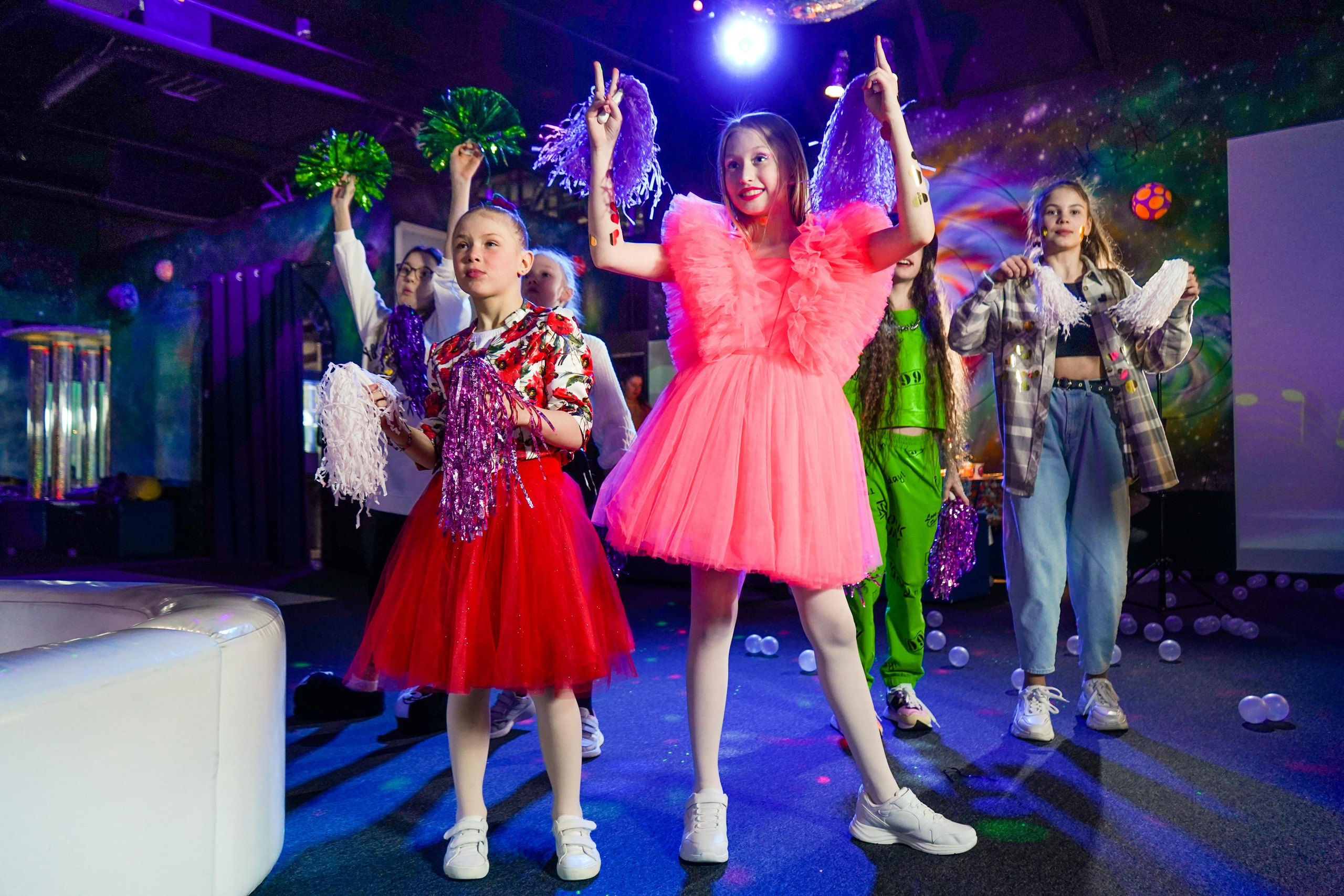 День рождения Киры в Футурамии. Семейный и портретный фотограф в Екатеринбурге Анна Лобанова