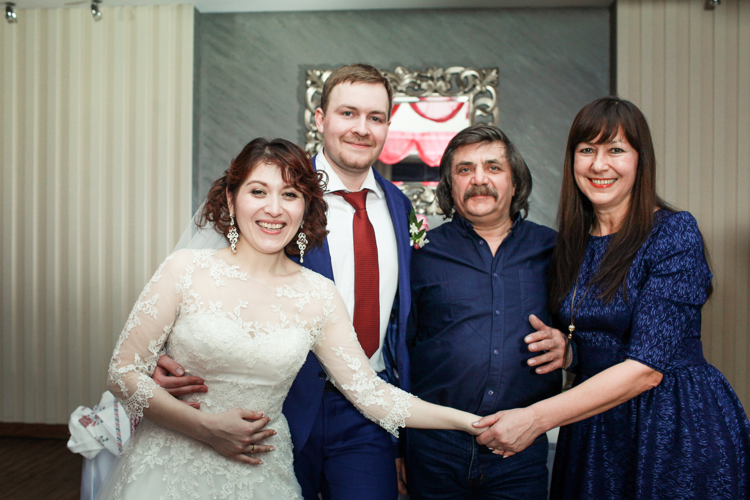 Олег и Полина 28 апреля, свадебная фотосъемка. Семейный и портретный фотограф в Екатеринбурге Анна Лобанова