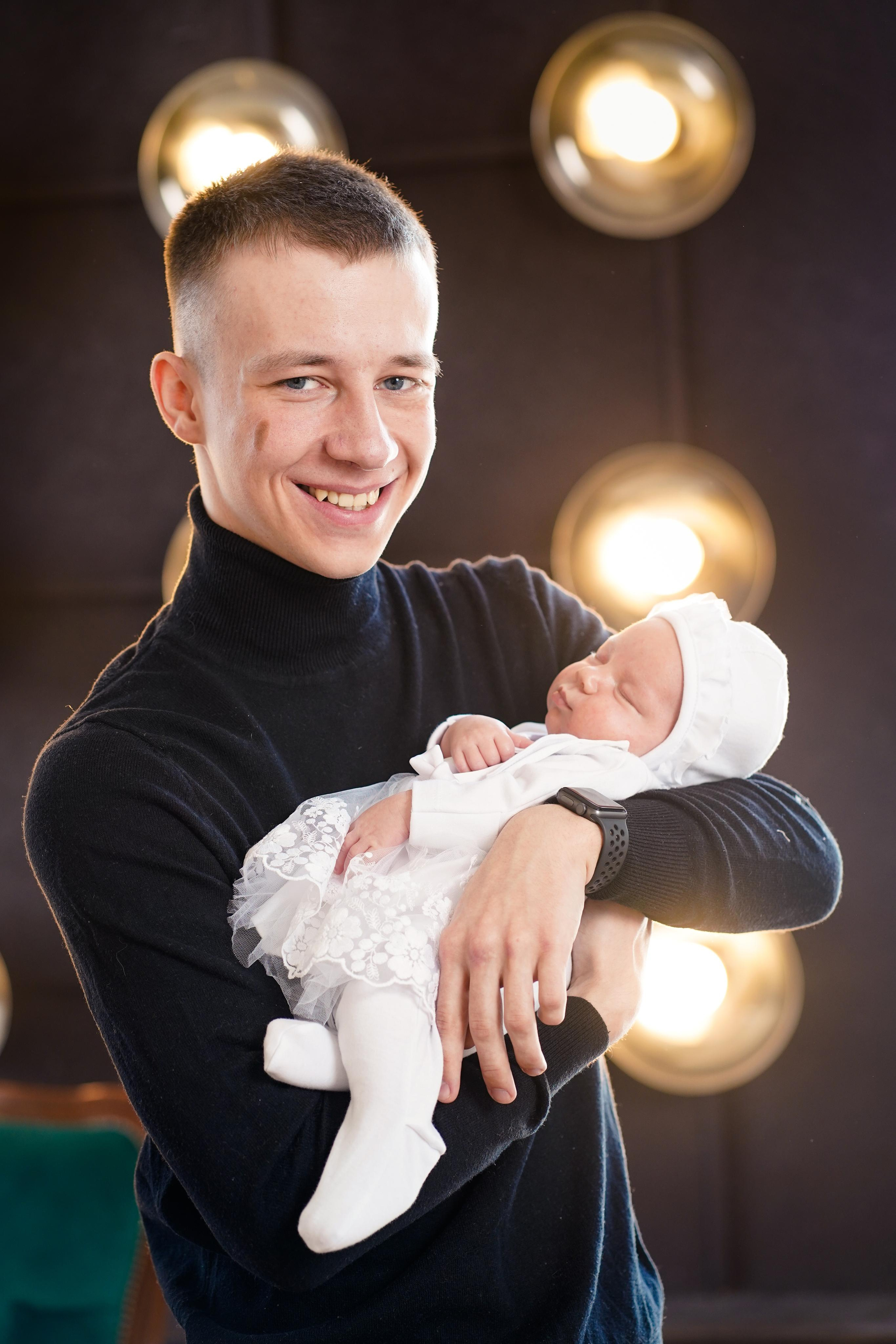 Семейная фотосессия в честь рождения дочки. Семейный и портретный фотограф в Екатеринбурге Анна Лобанова