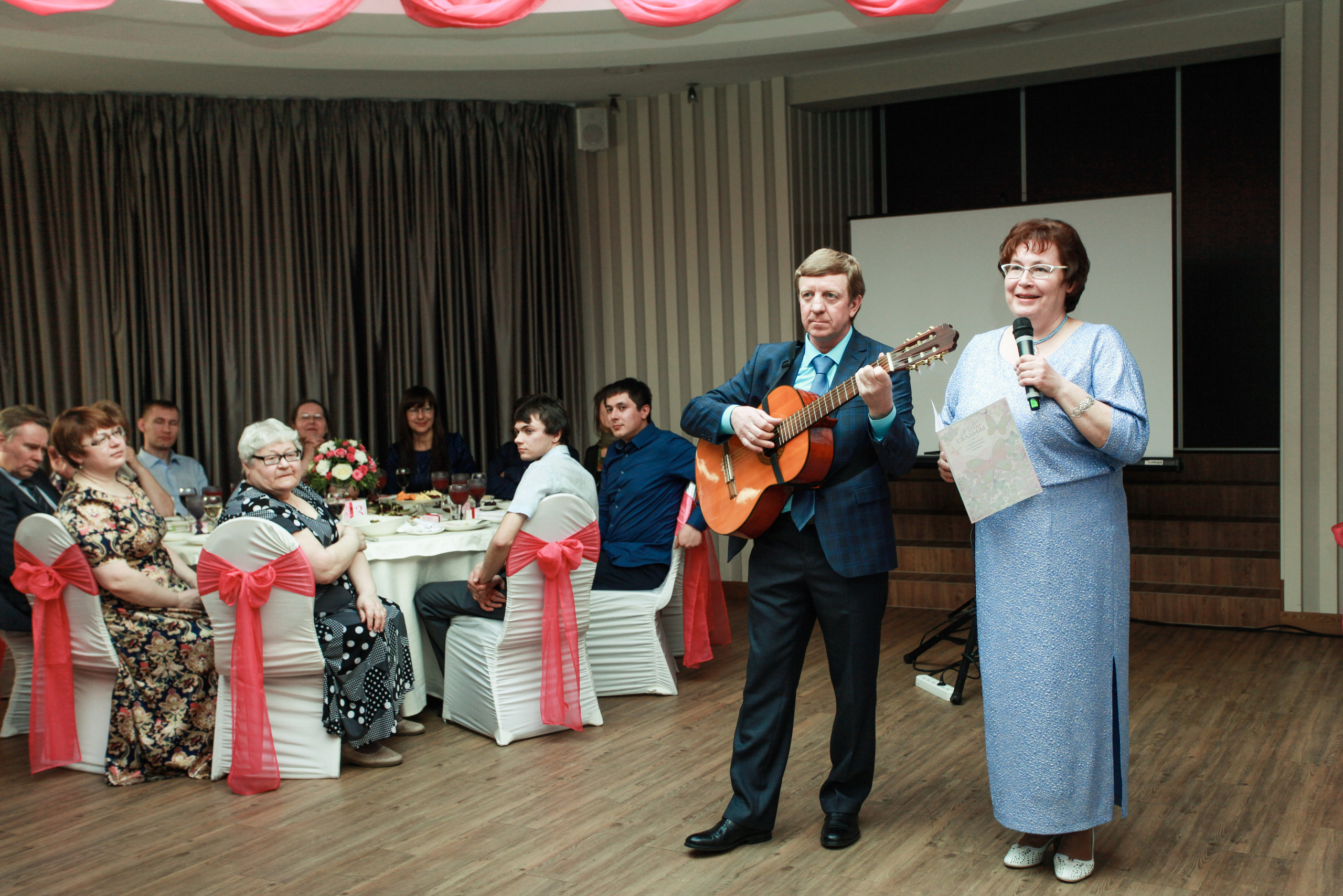 Олег и Полина 28 апреля, свадебная фотосъемка. Семейный и портретный фотограф в Екатеринбурге Анна Лобанова