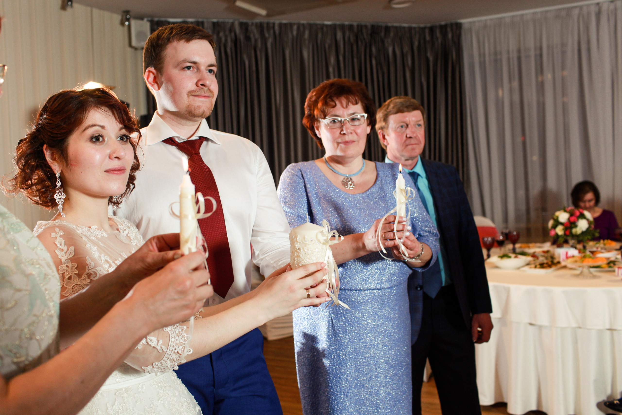 Олег и Полина 28 апреля, свадебная фотосъемка. Семейный и портретный фотограф в Екатеринбурге Анна Лобанова