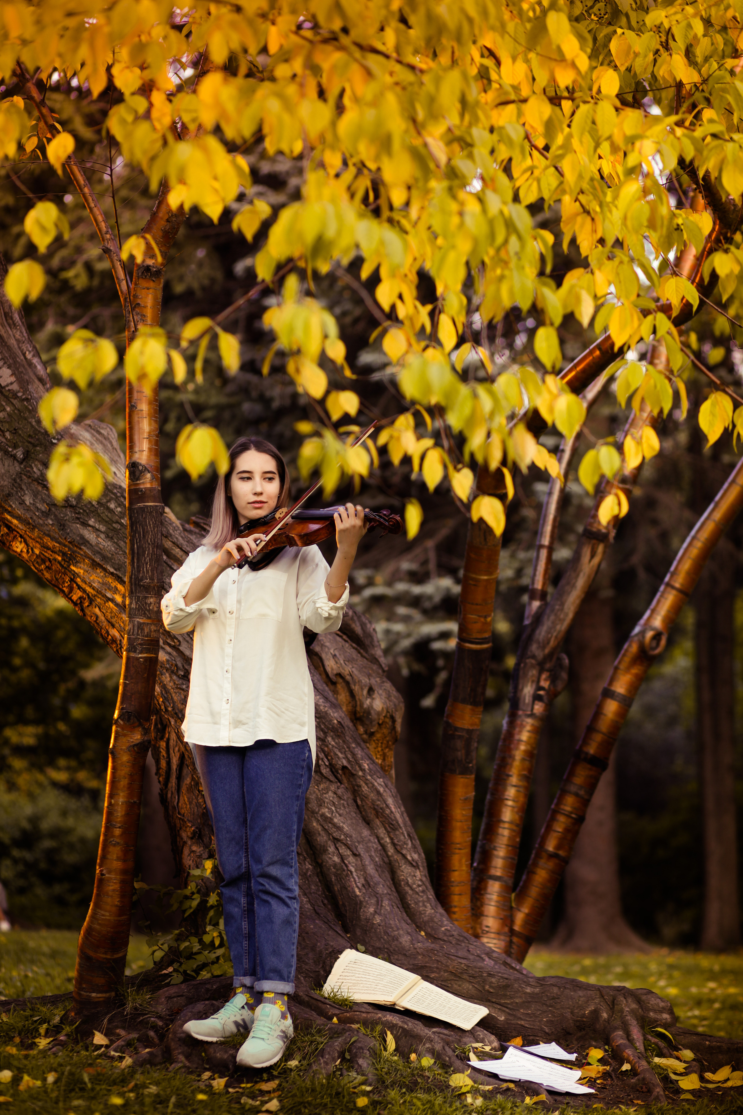 Осенняя фотосерия скрипачки Карины. Семейный и портретный фотограф в Екатеринбурге Анна Лобанова
