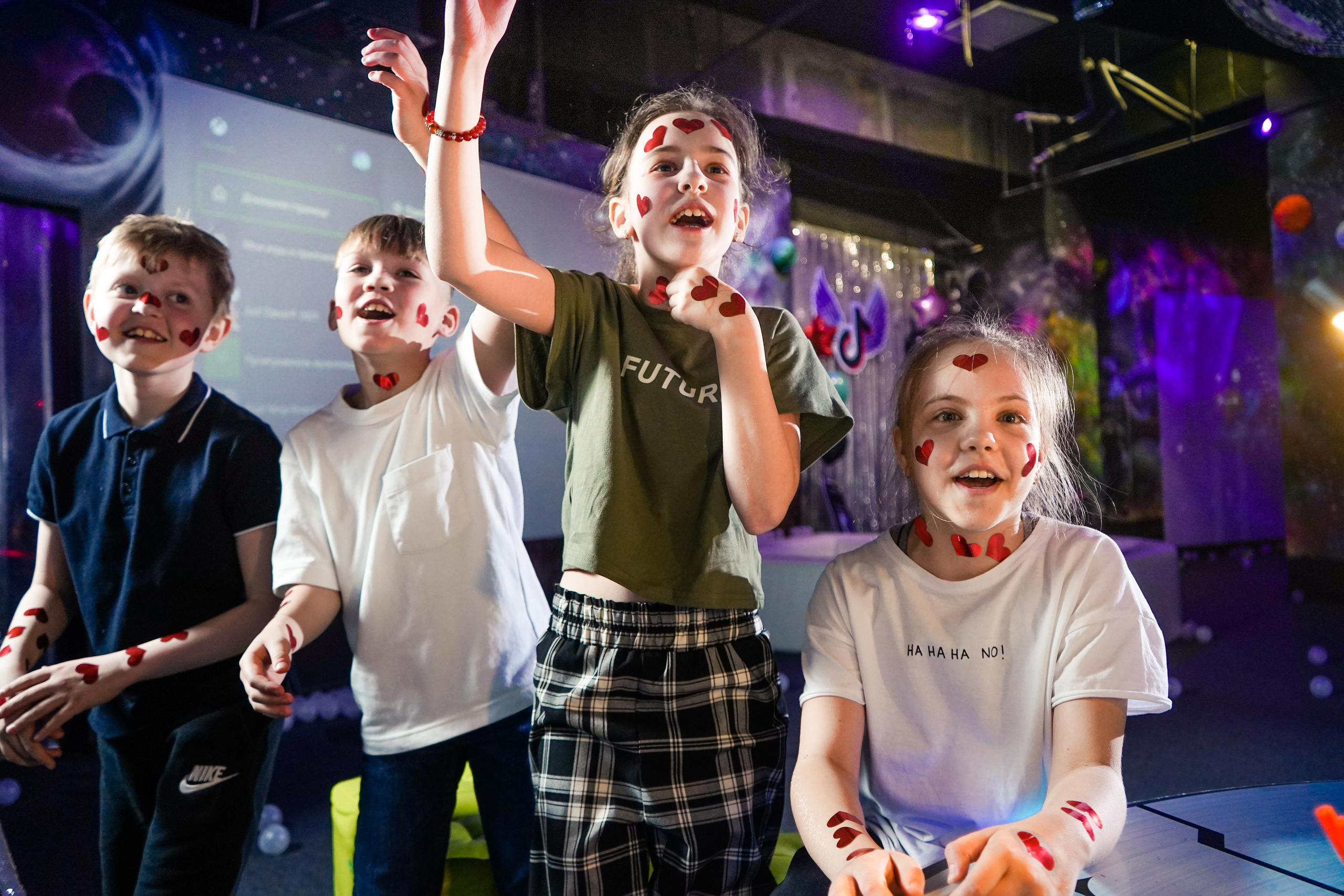 День рождения Киры в Футурамии. Семейный и портретный фотограф в Екатеринбурге Анна Лобанова