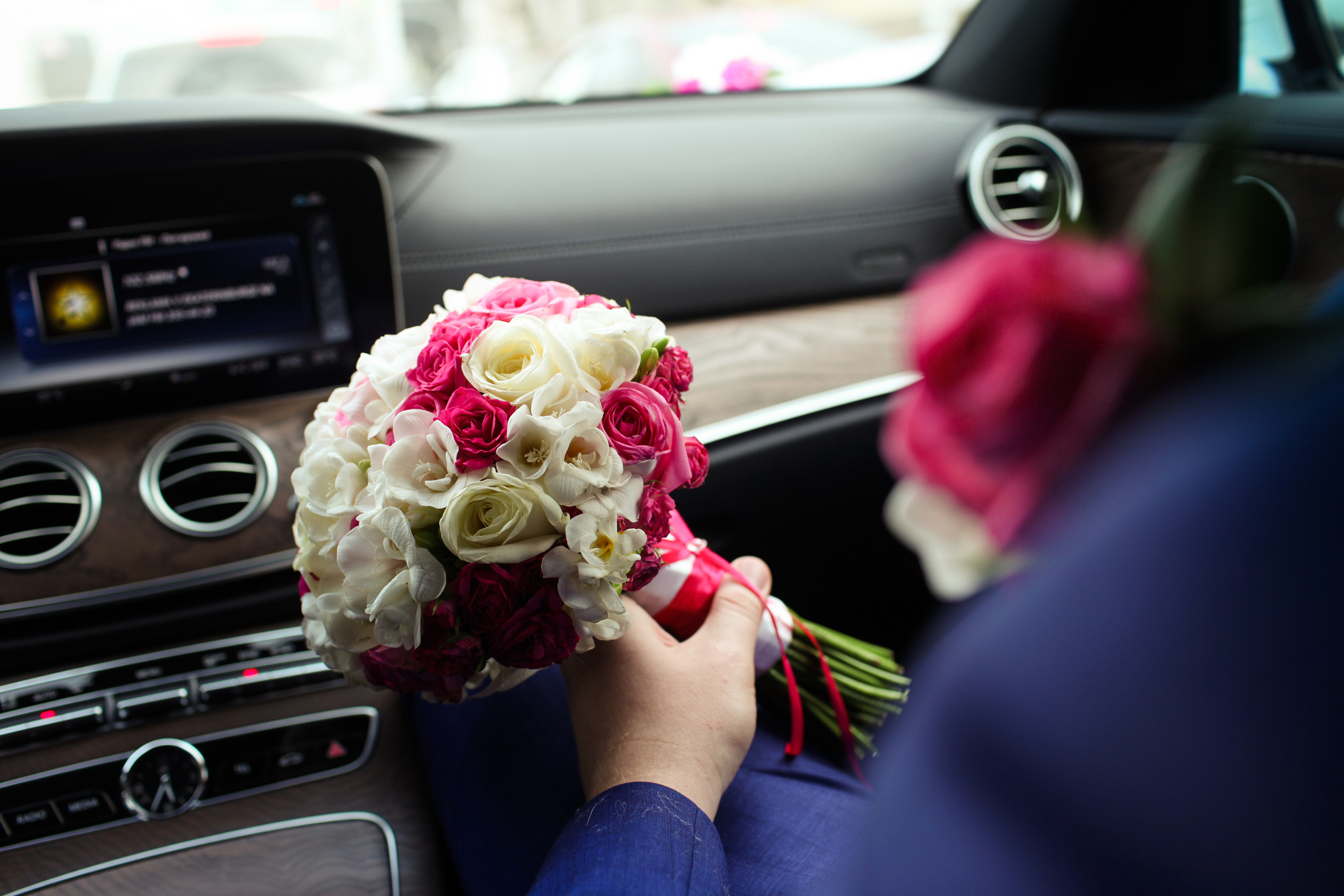 Олег и Полина 28 апреля, свадебная фотосъемка. Семейный и портретный фотограф в Екатеринбурге Анна Лобанова