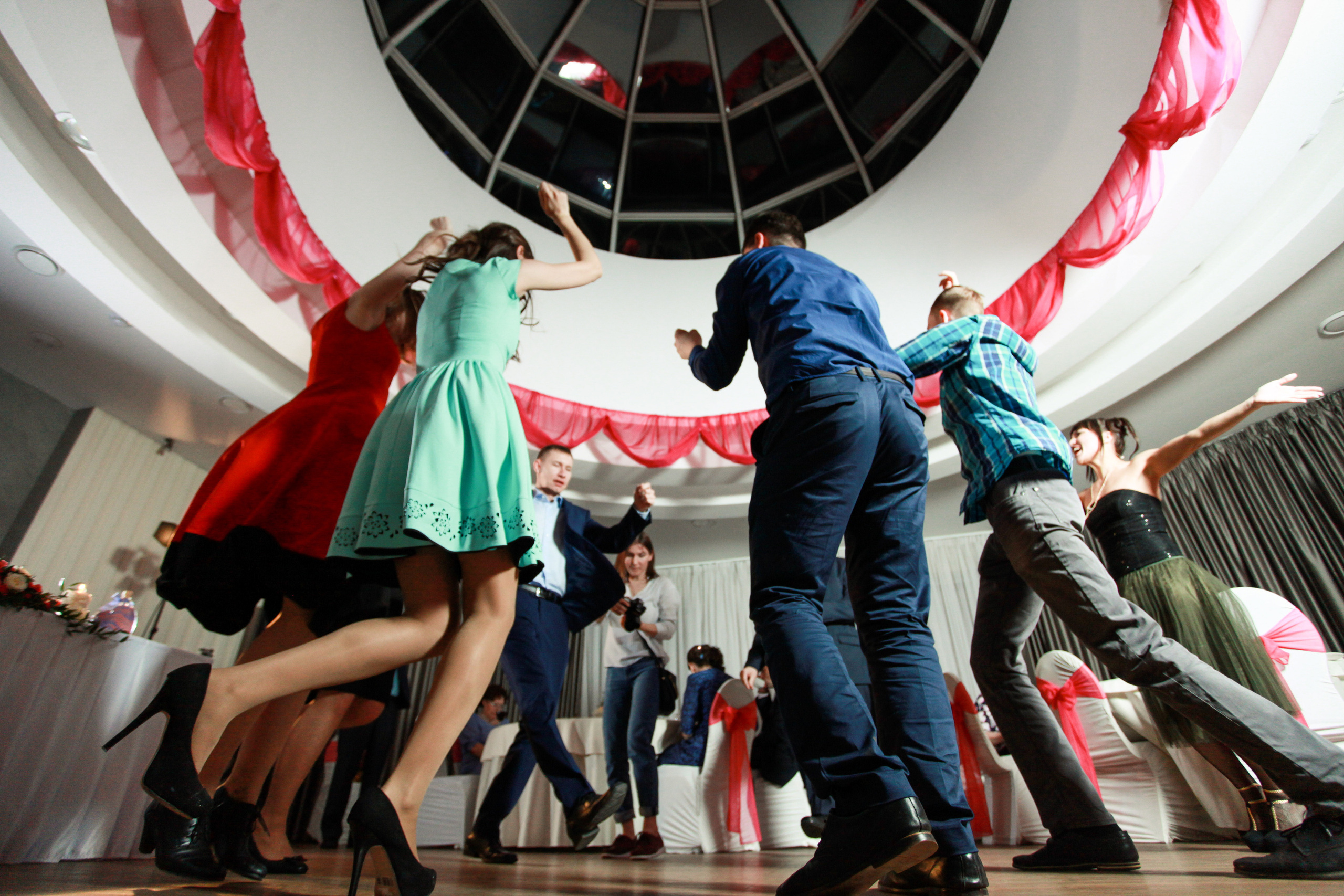 Олег и Полина 28 апреля, свадебная фотосъемка. Семейный и портретный фотограф в Екатеринбурге Анна Лобанова