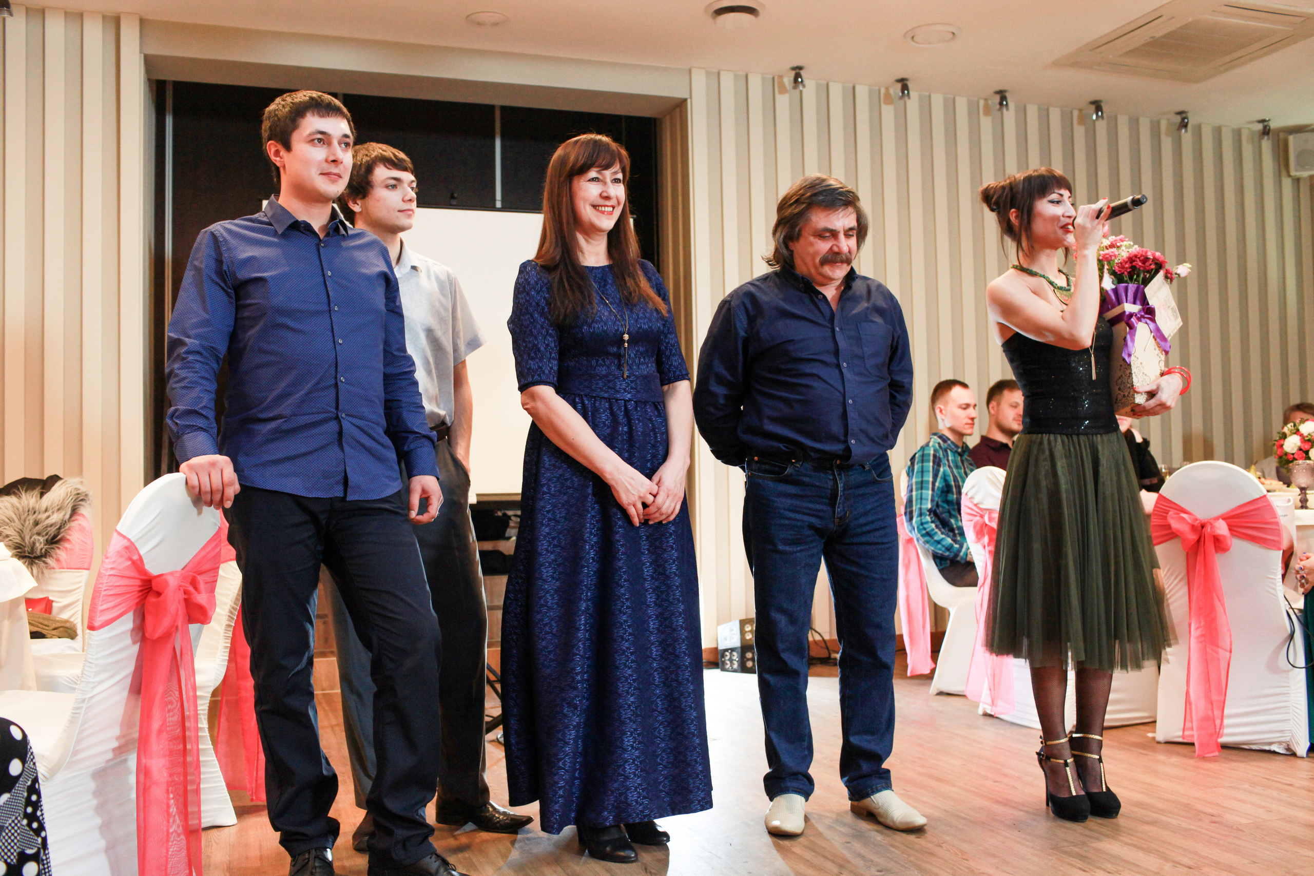 Олег и Полина 28 апреля, свадебная фотосъемка. Семейный и портретный фотограф в Екатеринбурге Анна Лобанова