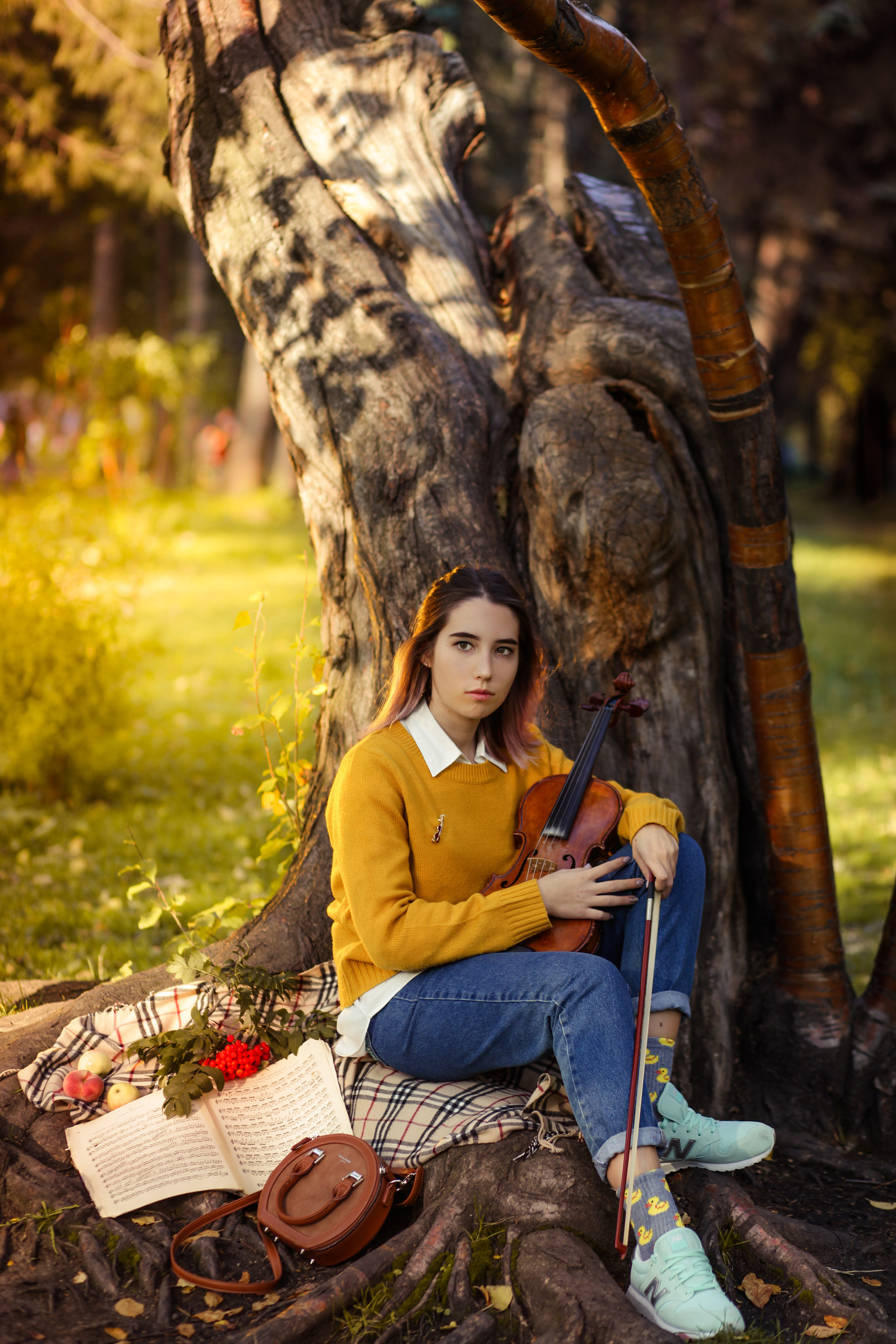 Осенняя фотосерия скрипачки Карины. Семейный и портретный фотограф в Екатеринбурге Анна Лобанова
