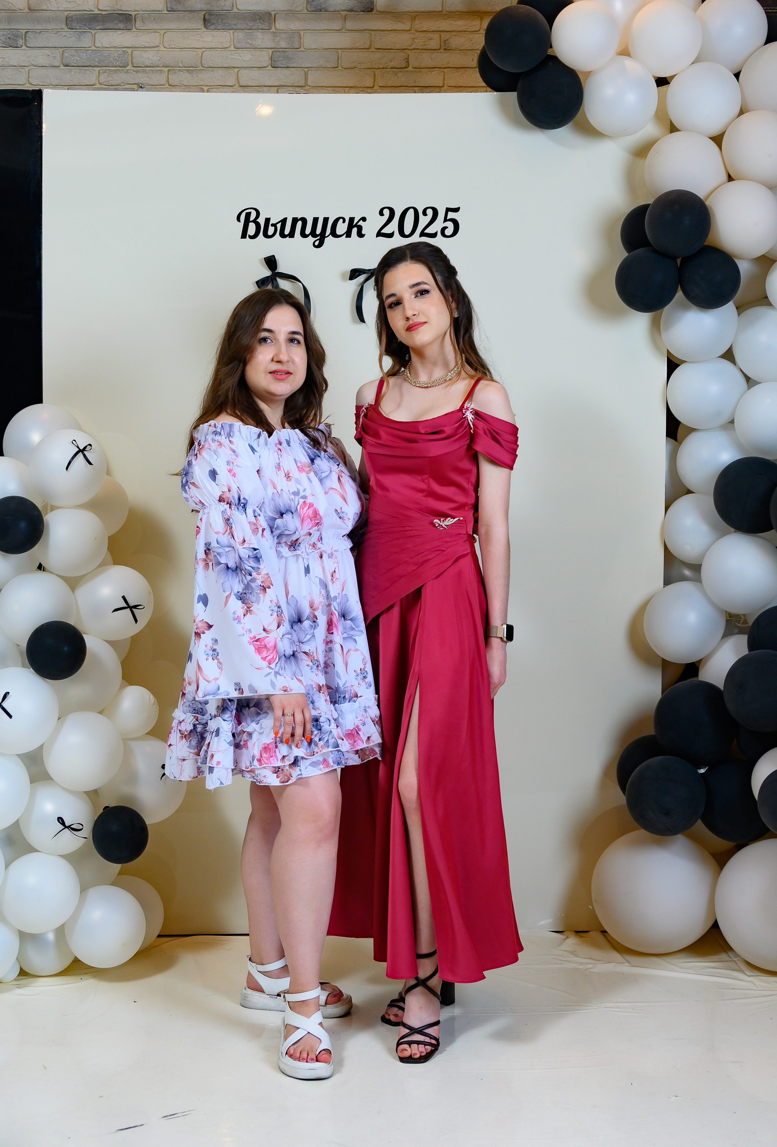 Выпускной 2025 11 кл. Семейный и детский фотограф в Новороссийске Лебедева Елена