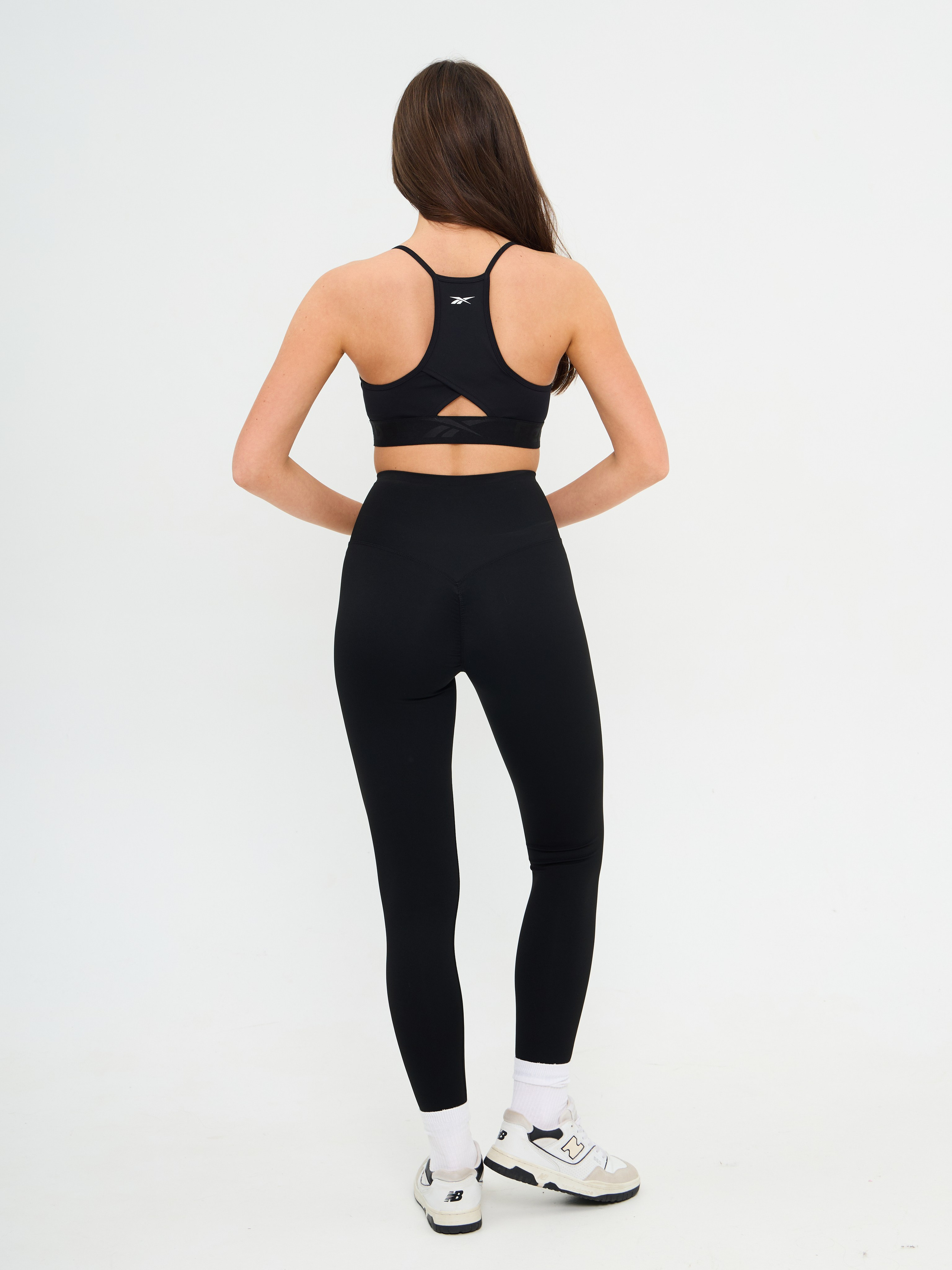 Каталог / 3. Фотограф для брендов и индивидуальных фотосессий в Москве