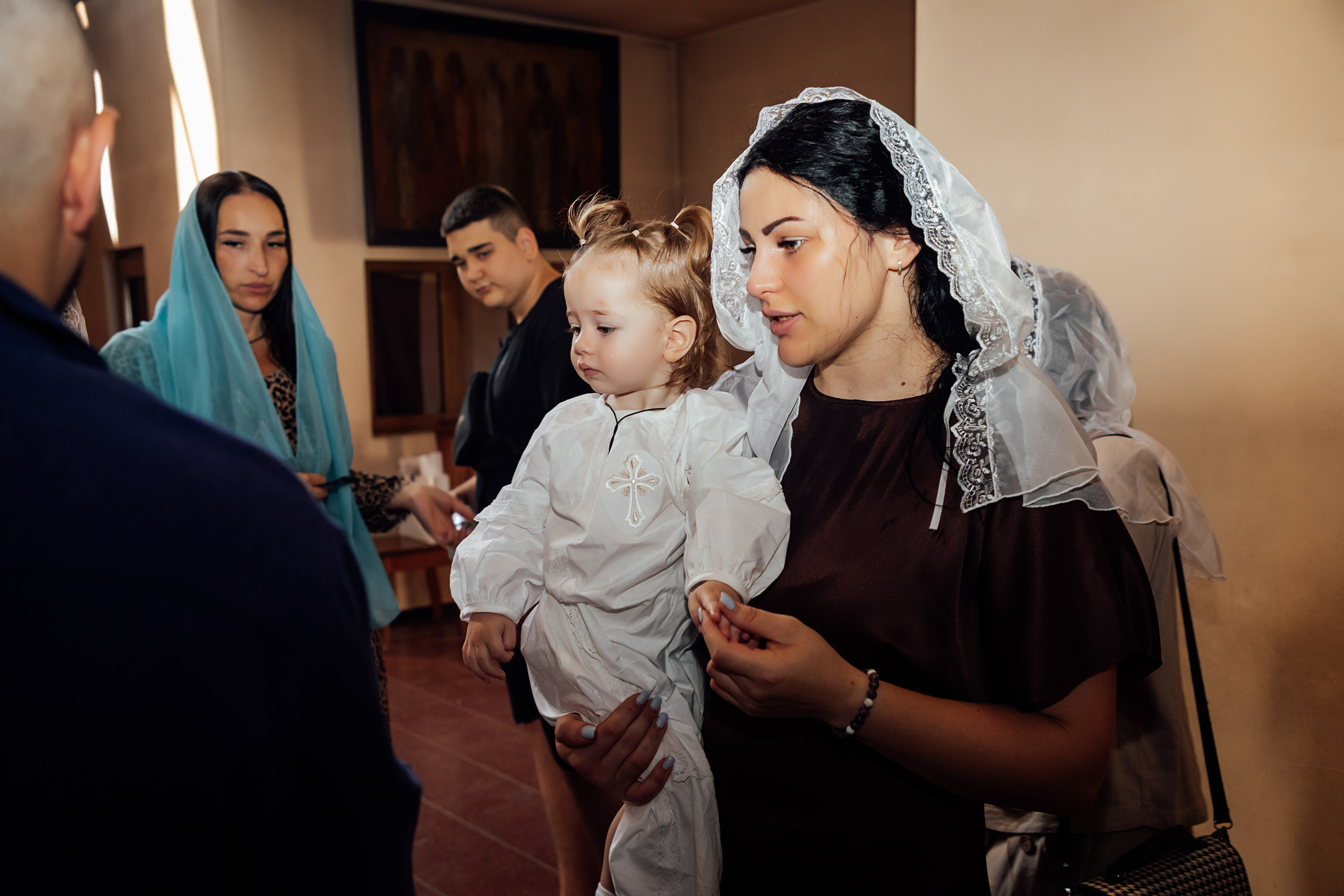 Крещение. Армянская церковь. Свадебный и семейный фотограф/видеограф в Краснодаре Наталья Осинская