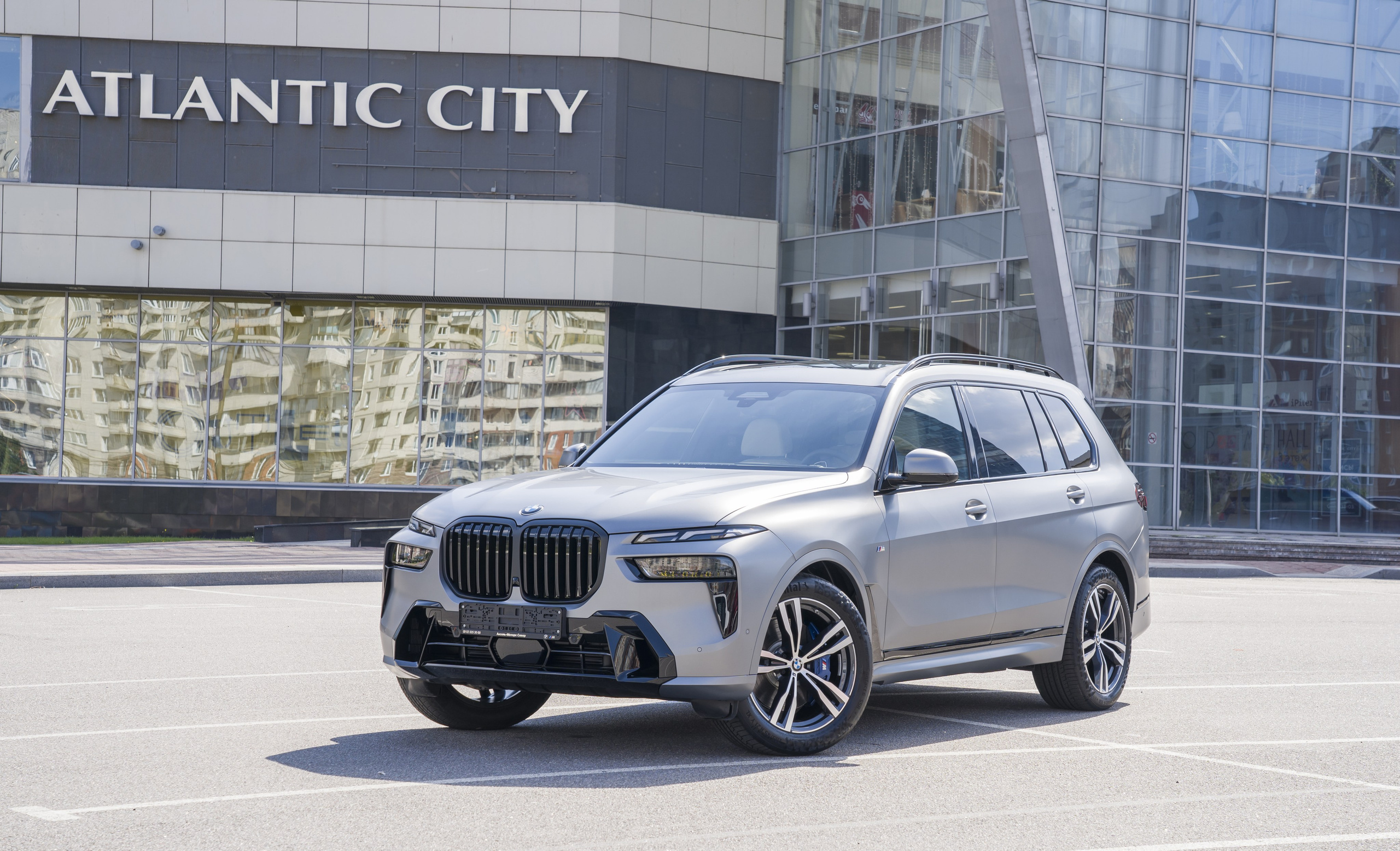 Такси люкс-класса. Фотограф в Санкт-Петербурге. Репортажная и все съёмки для бизнеса