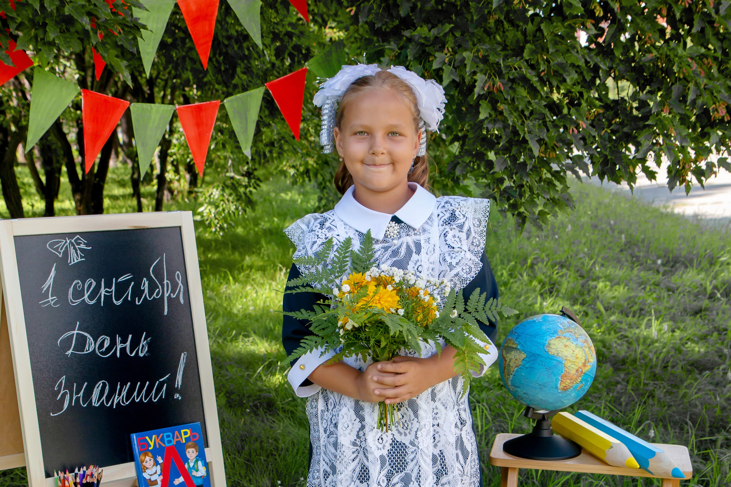 Фотопроект «Школьный"-2024, г. Шелехов. Фотограф в Шелехове, лучшие выпускные альбомы в Шелехове