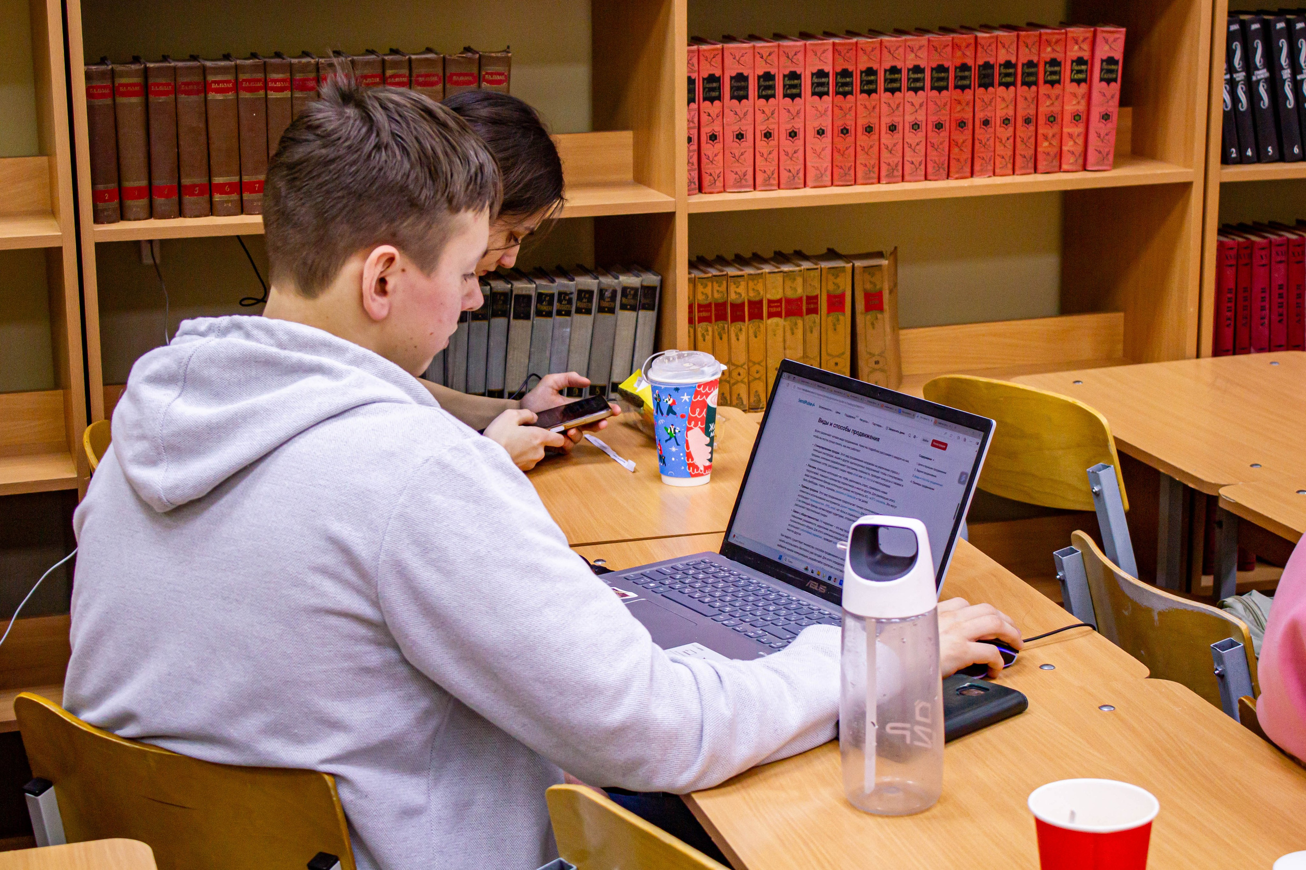 Маркетенговая мастерская в Екатеринбургской академии современного искусства 2025