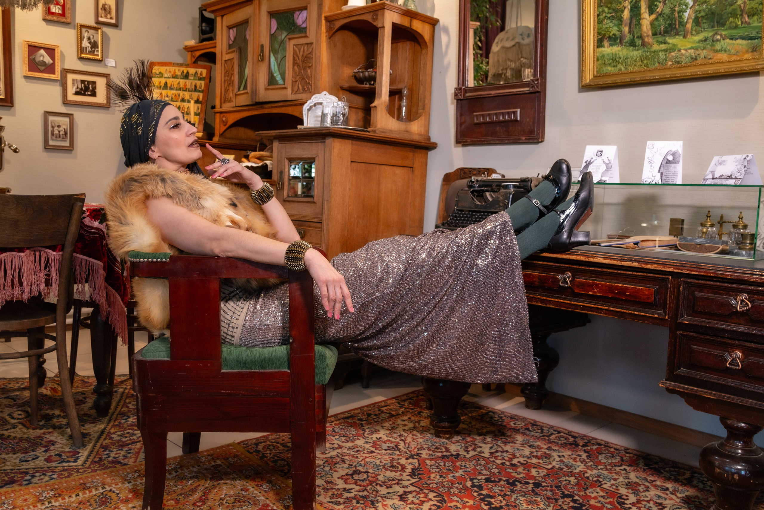 Танец в музее. Экспозиция Томск купеческий. Модель Лана Чернявская. Ваш фотограф Северск | Томск