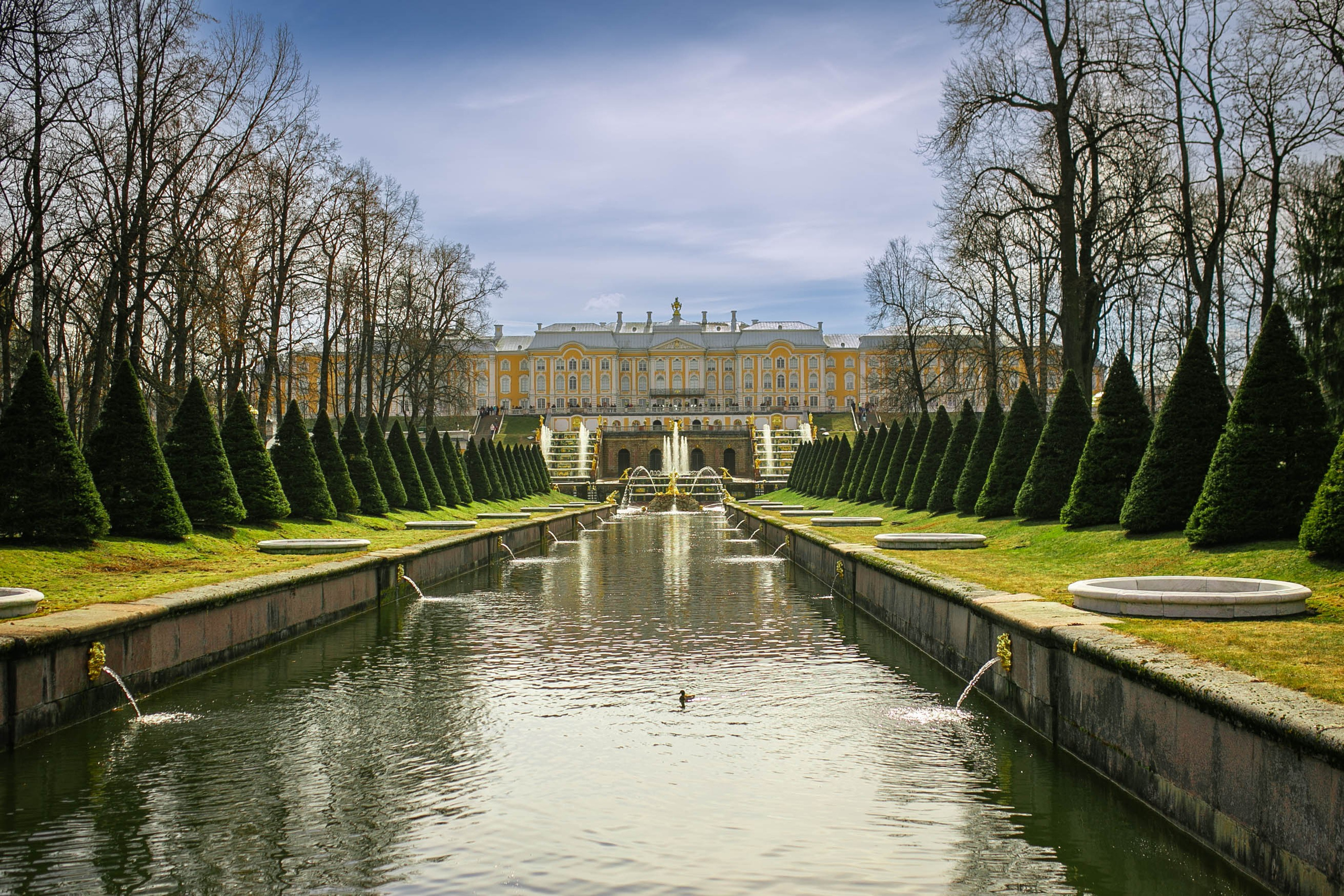 Петергоф, еще без туристов. Главная
