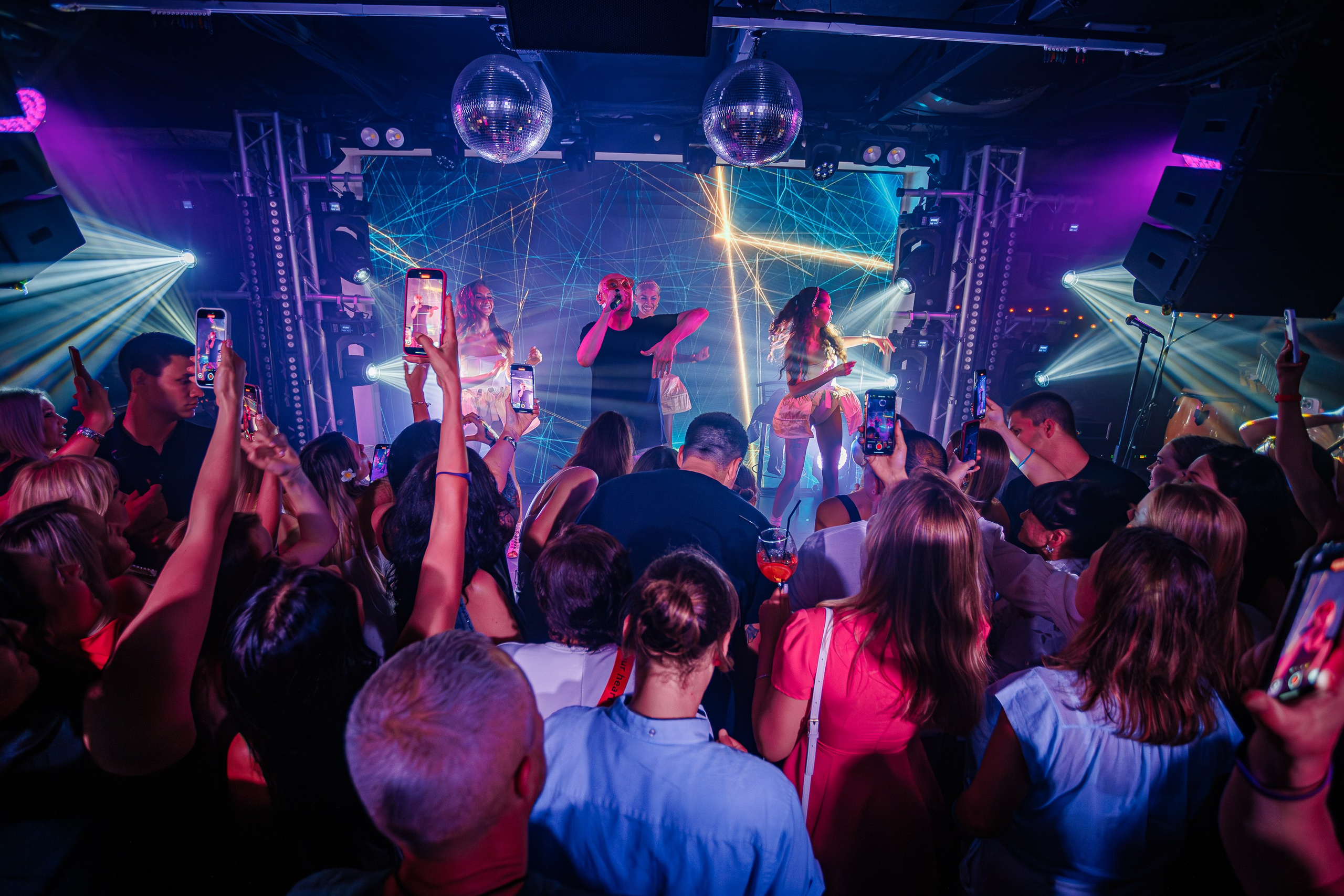 «Шура"_Чайка на пляже_Ялта_18.07.2025 г. Аминов Руслан | Фотограф