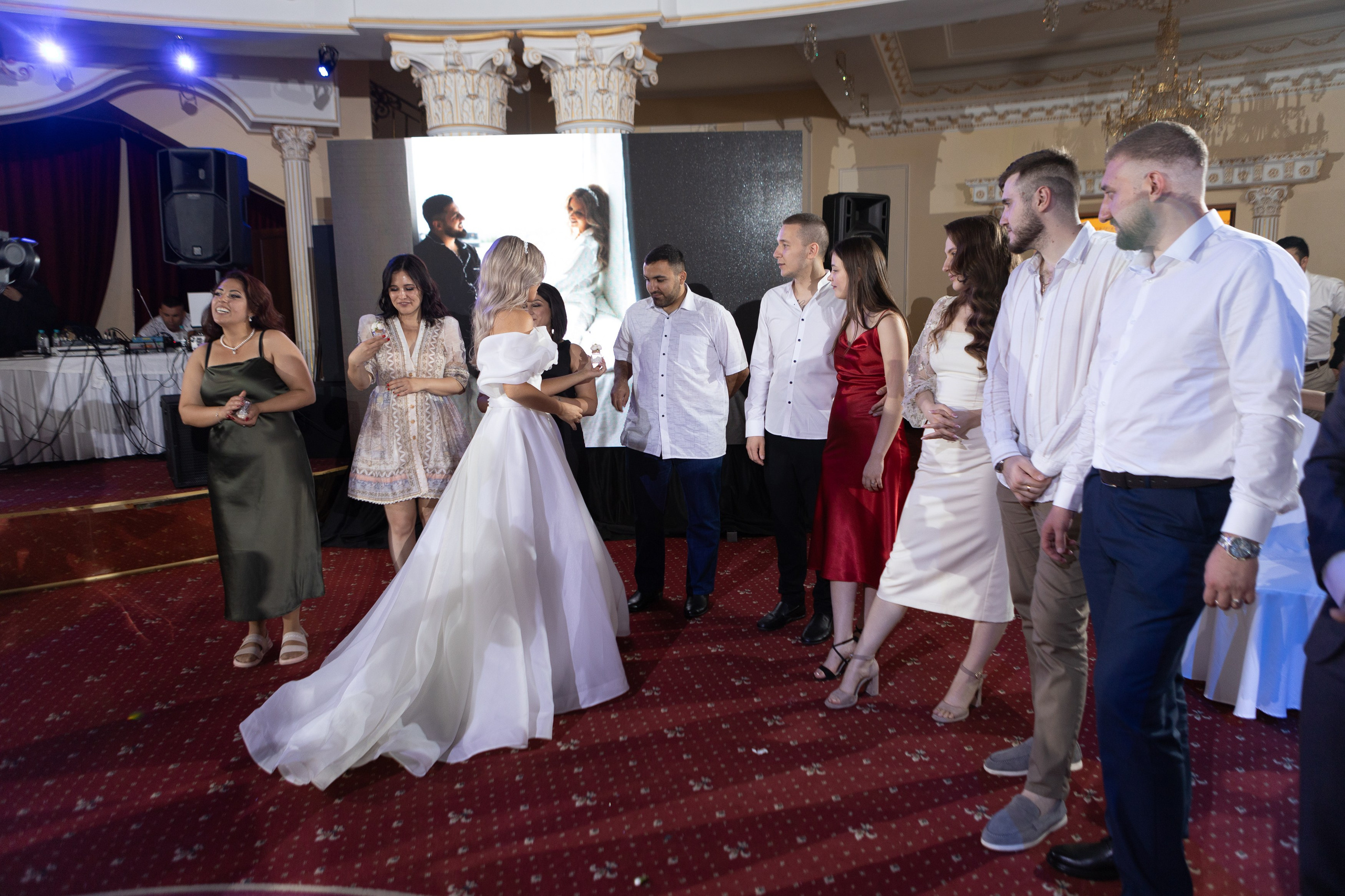 Свадебный фотограф Уфа — Руслан ГабдлисламовЖивые эмоции, красивые кадры, воспоминания на всю жизнь.Работаю по всей Республике Башкортоста. Свадебный фотограф Уфа Руслан Габдлисламов