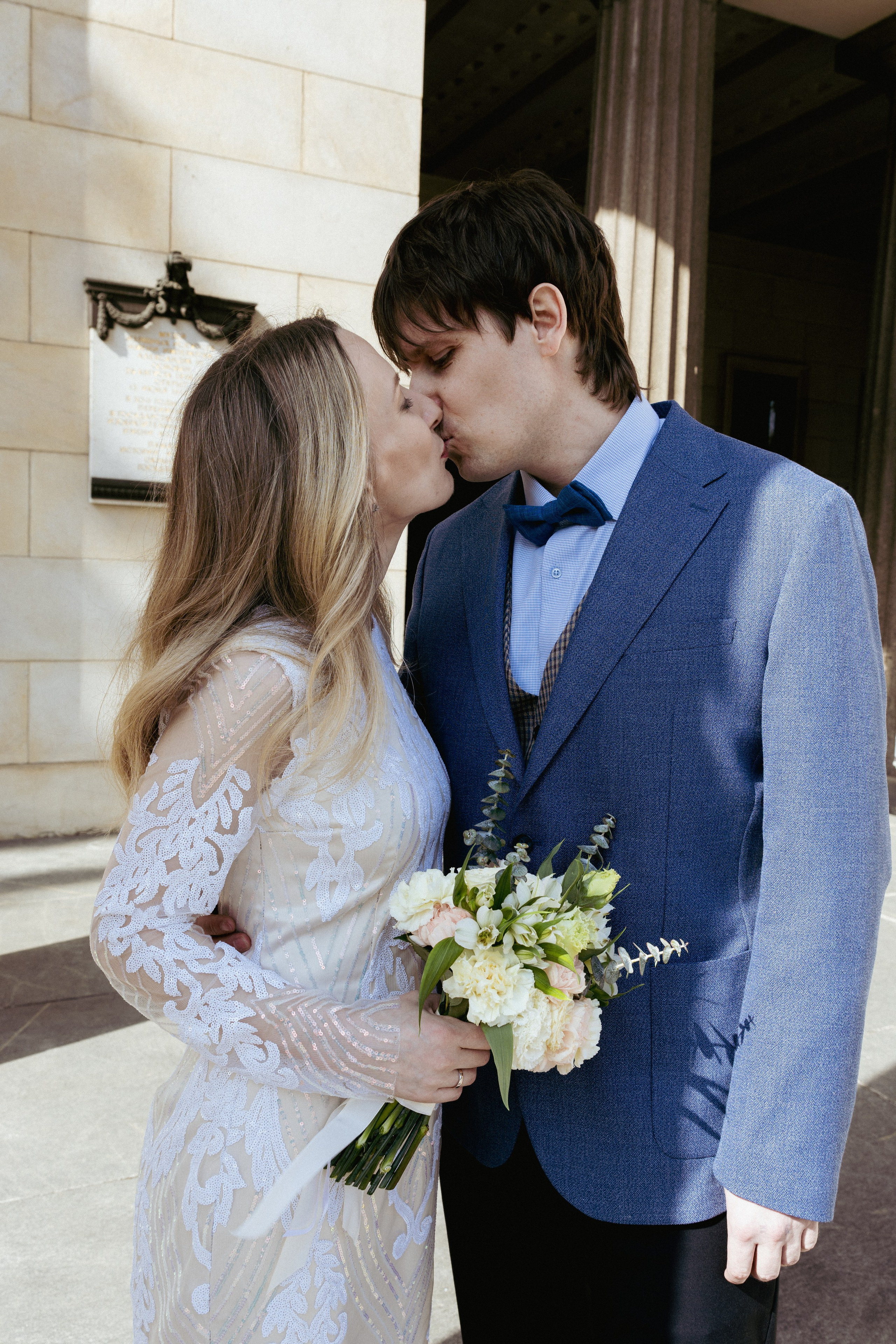 Свадьба — Пушкинский музей. Фотограф в Москве Зябченко Екатерина. Съемки беременности, love story, семейный, портреты в студии и на улице