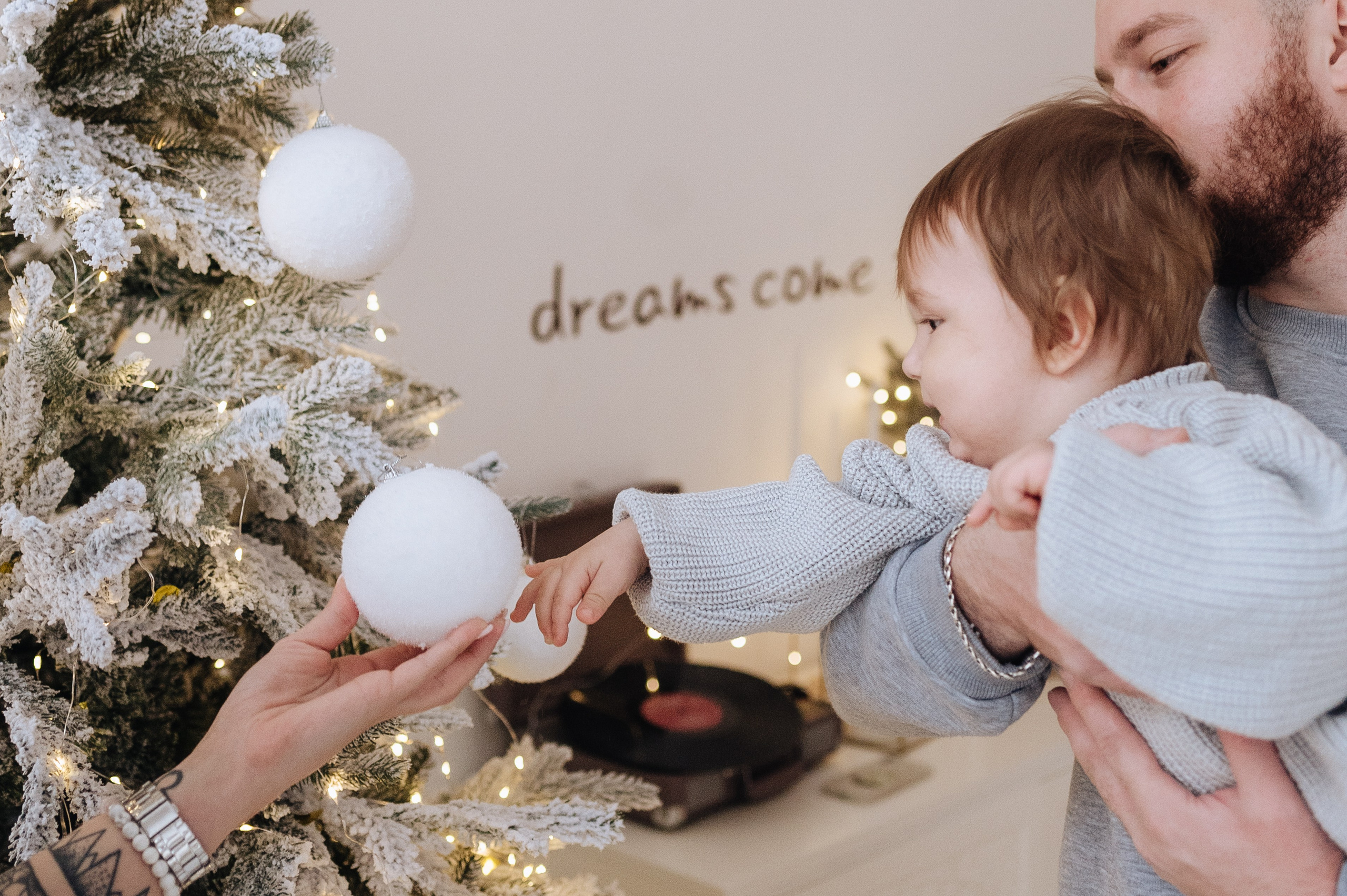 Семейная новогодняя фотосессия Алихана, Кати и Тимура. Фотограф в Москве и Московской области Таня Яблочкина