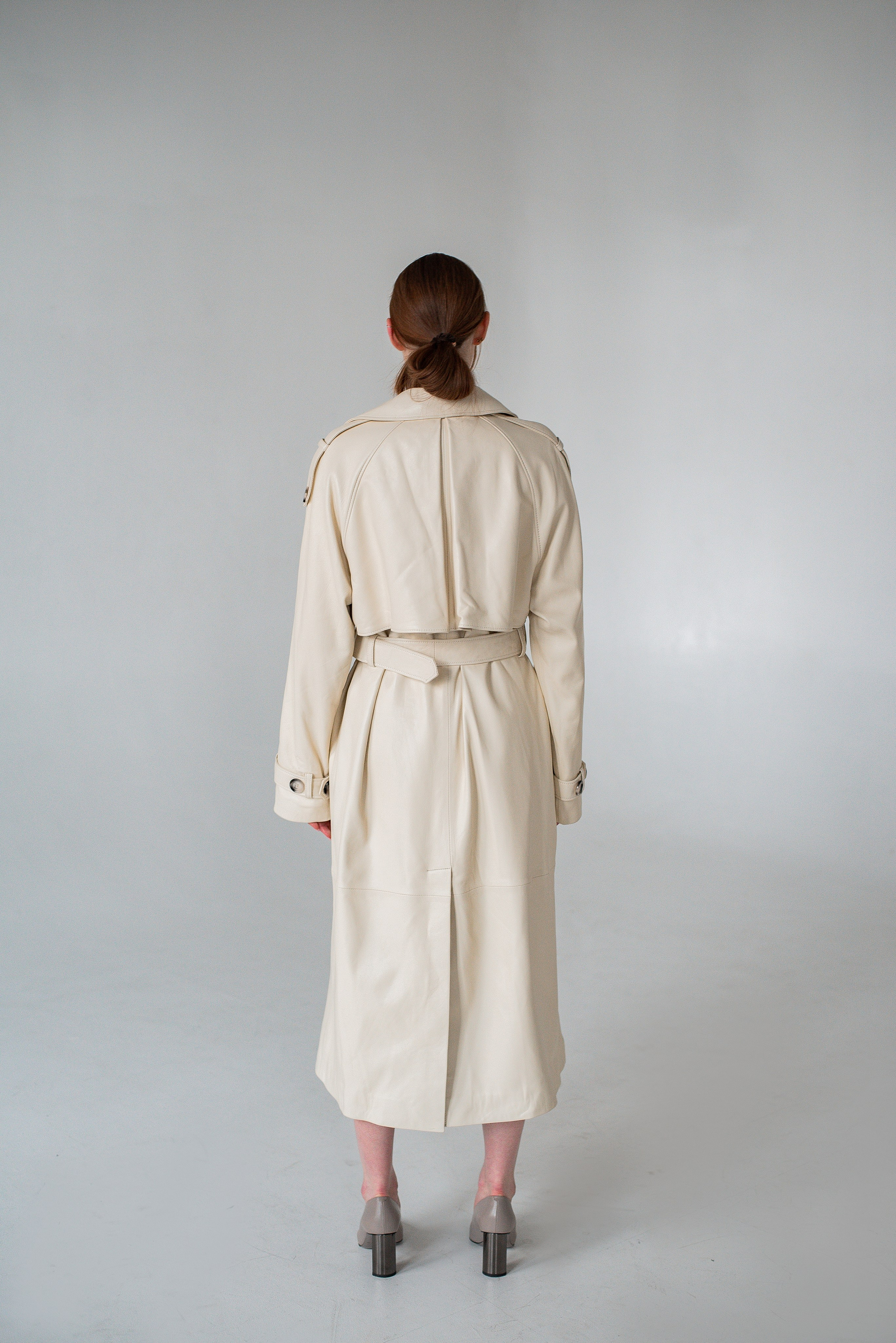 Пальто (фон). Контент фотограф в Москве Лихачева Ксения