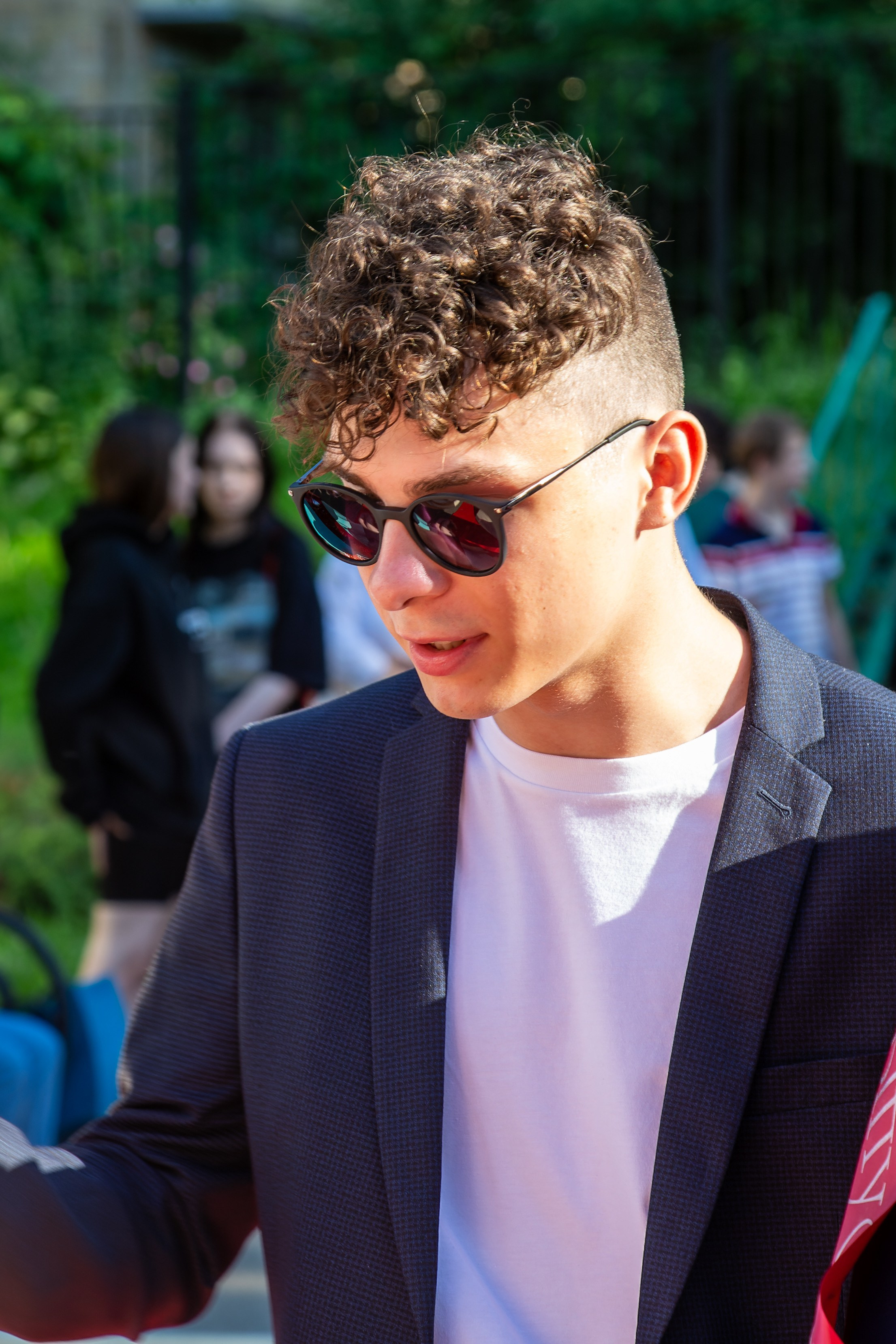 Последний звонок, выпускной в школе. «Студия DRONAVT`s» — видеосъёмка и фотография г. Москва