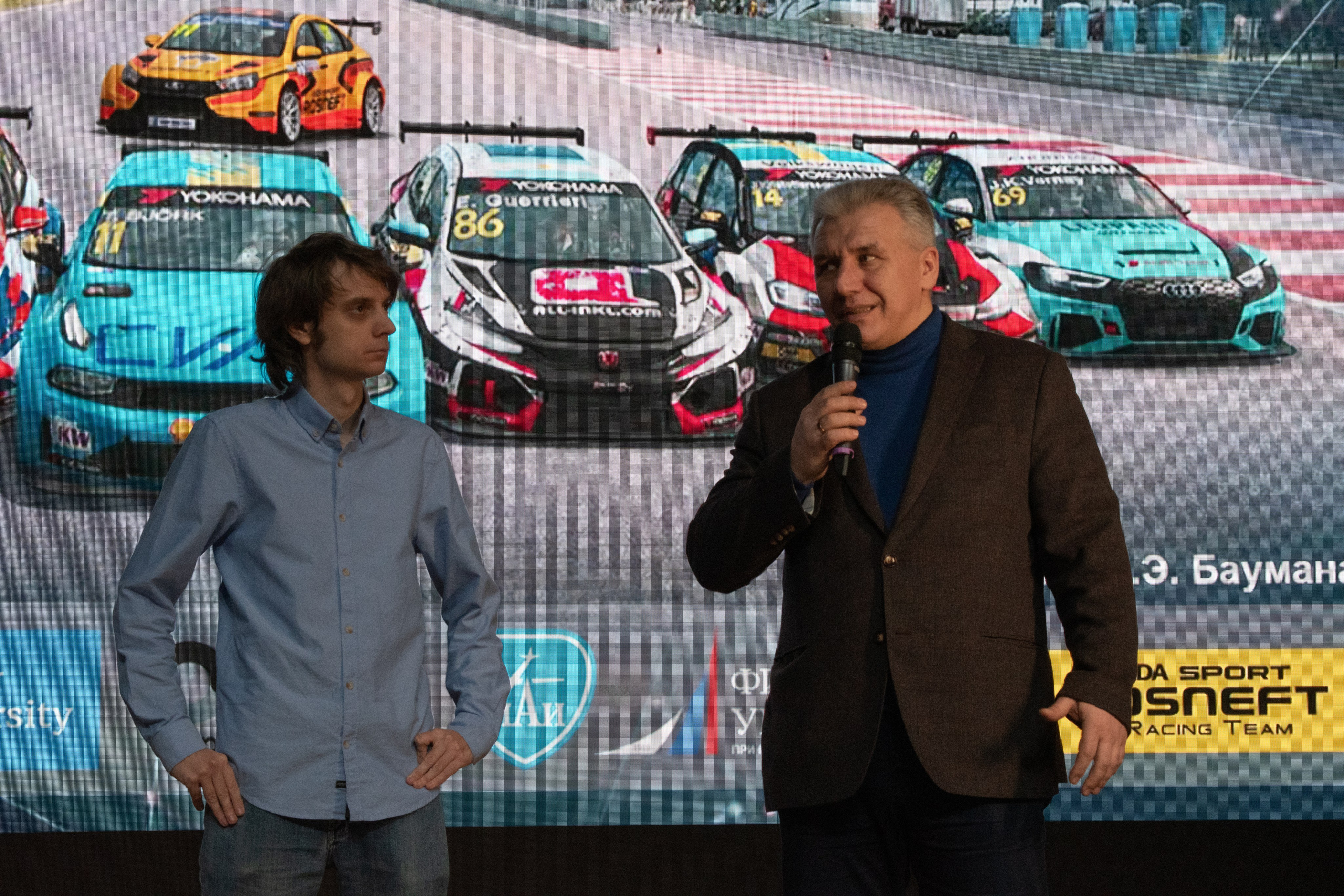 RaceRoom — Командный турнир среди ВУЗов города Москвы | 22.02.20. Репортажный фотограф Сыбер Мартти